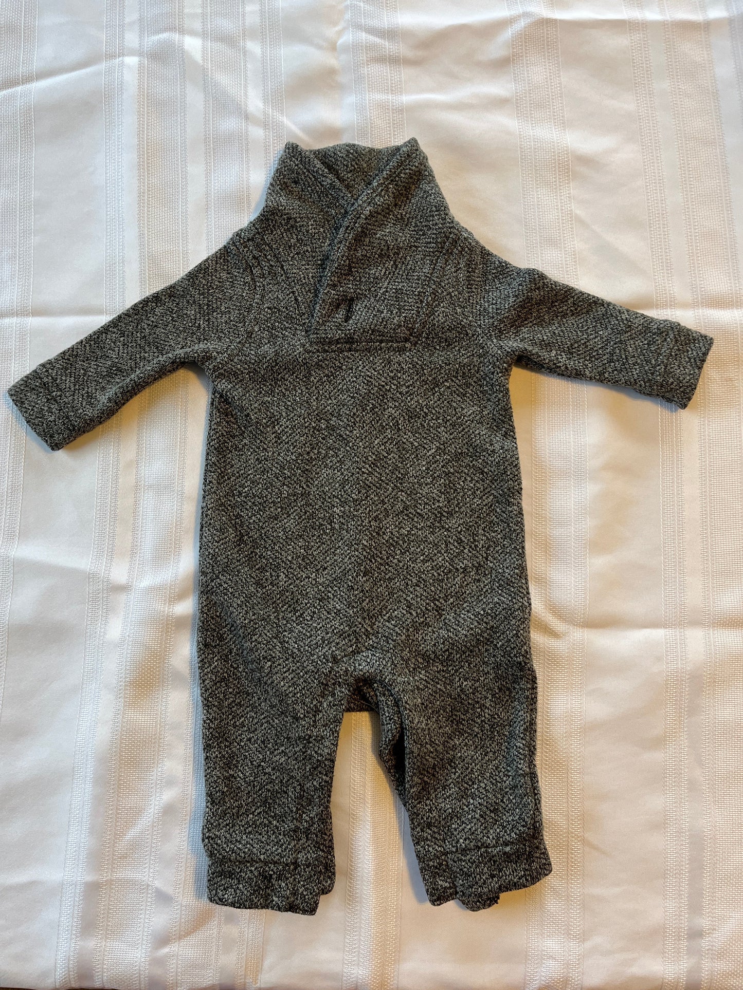 #29 3-6 mo Boys Old Navy romper (heavy) EUC