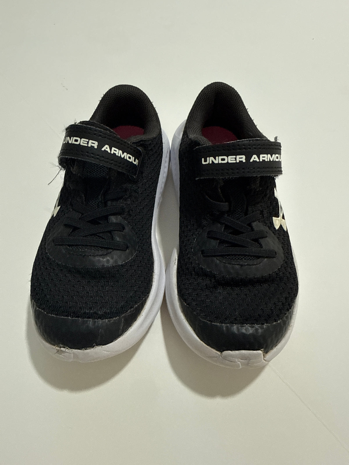 #64 Under Armour Black Velcro Sneakers Size 11