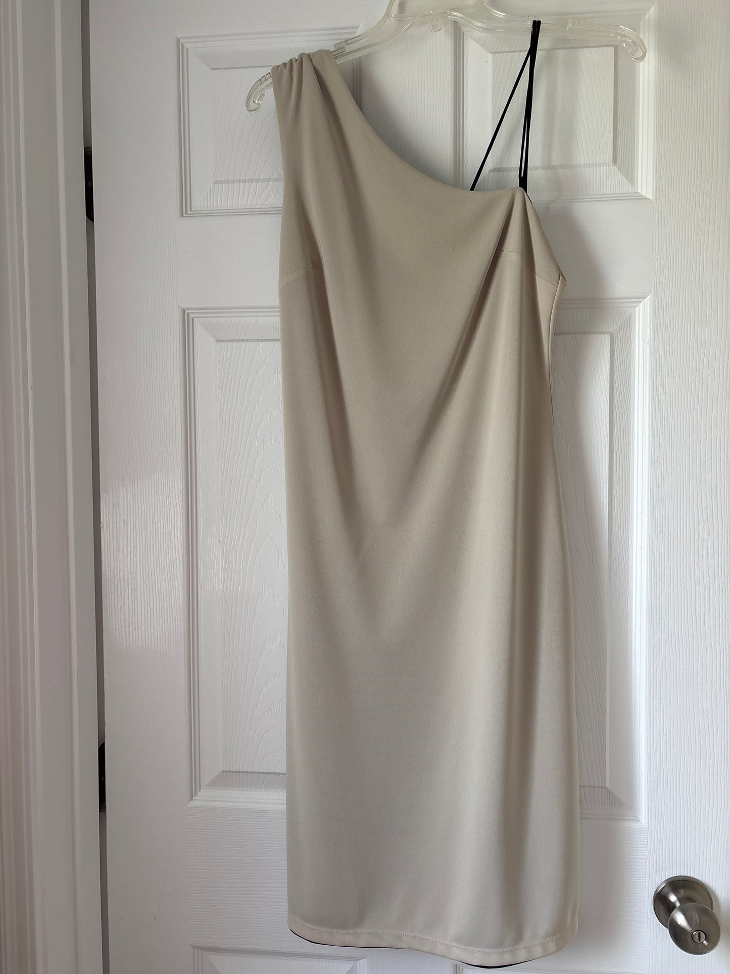 Seller #62 Women's Express black or tan reversible dress sz 7/8