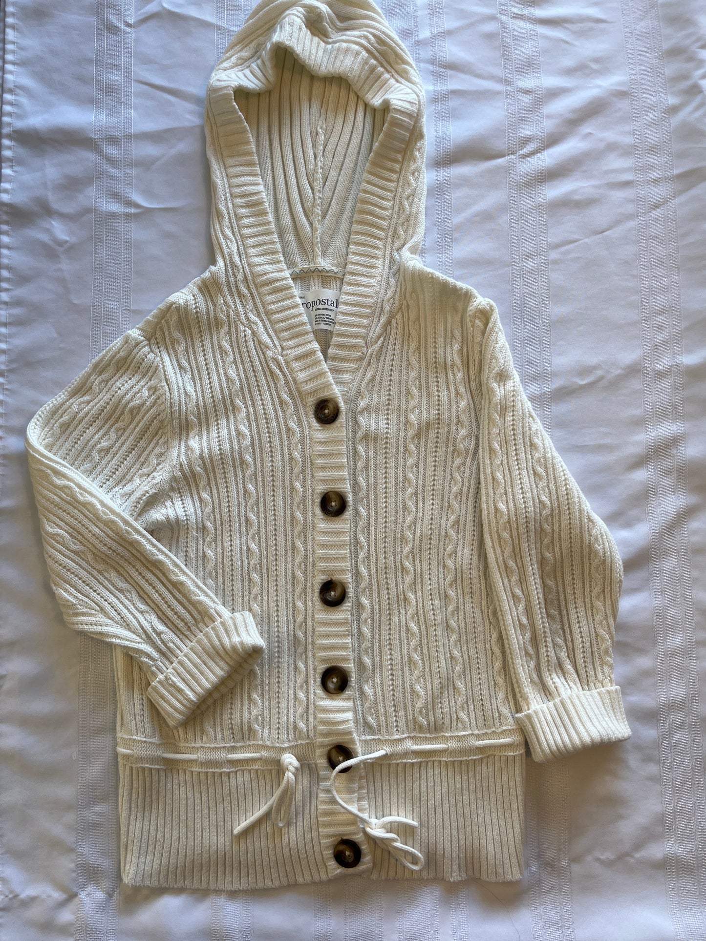#29 Juniors size L Aeropostale cream hooded sweater EUC