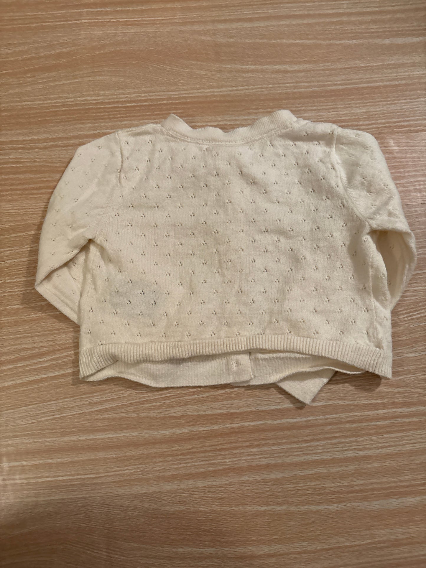 #102 GAP Girls Cream cropped Cardigan 2 Years