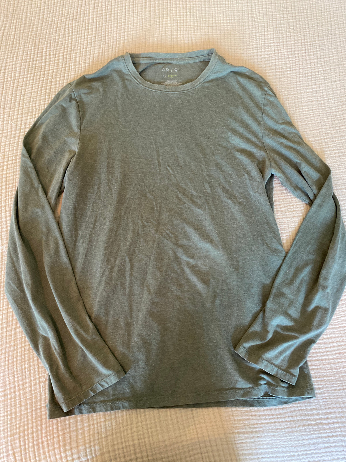 #63-mens long sleeve green shirt-size small