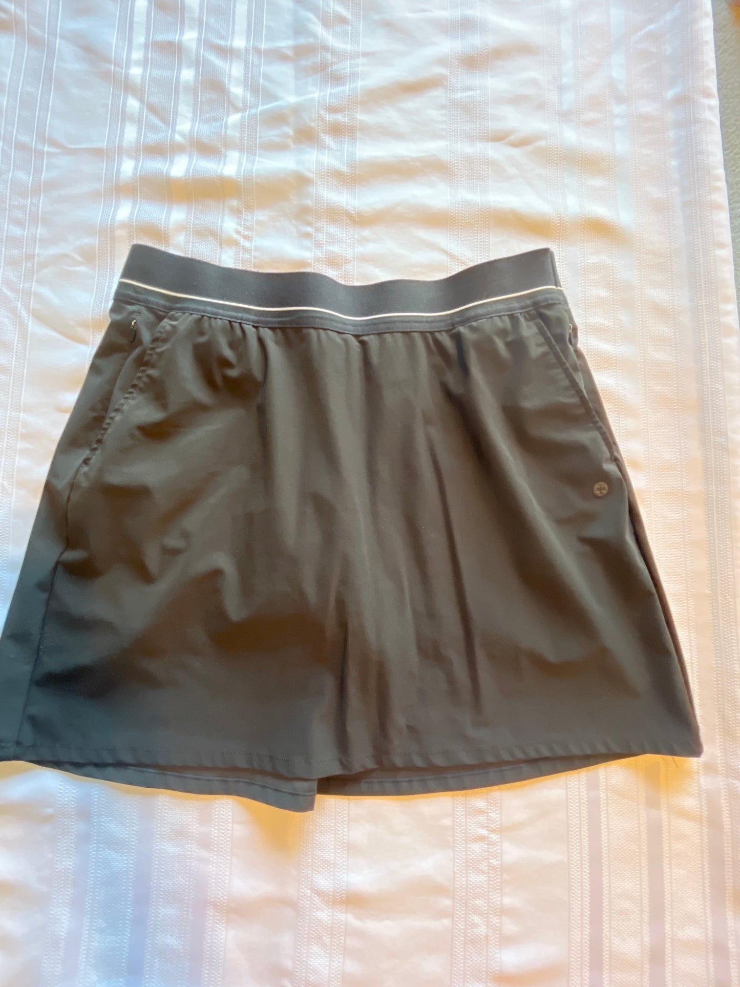 #43 Women’s size M Golf/tennis Skort EUC