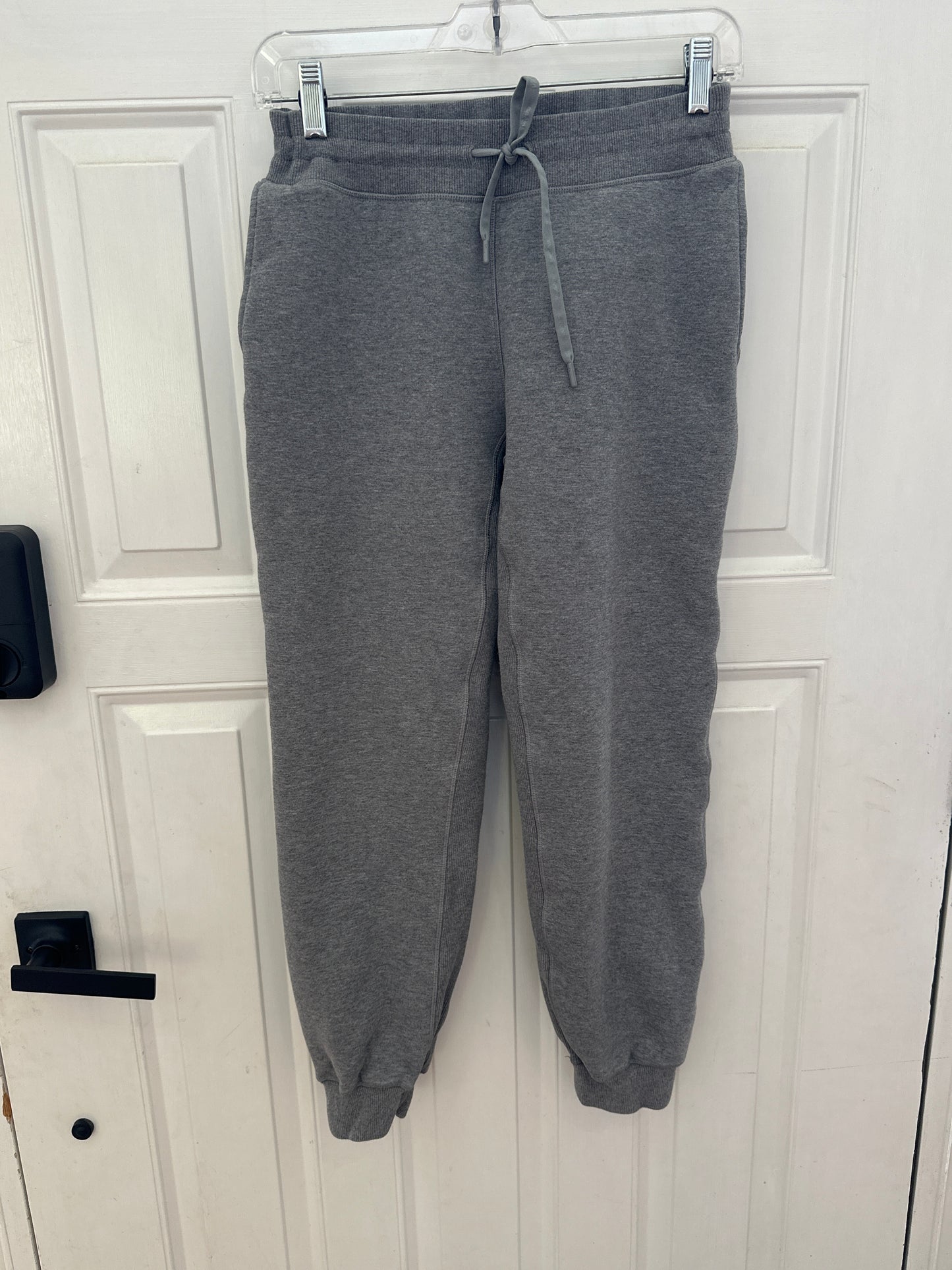 #133 Ivivva Lululemon for Girls Sz 14 Super soft and fleece lined Pants
