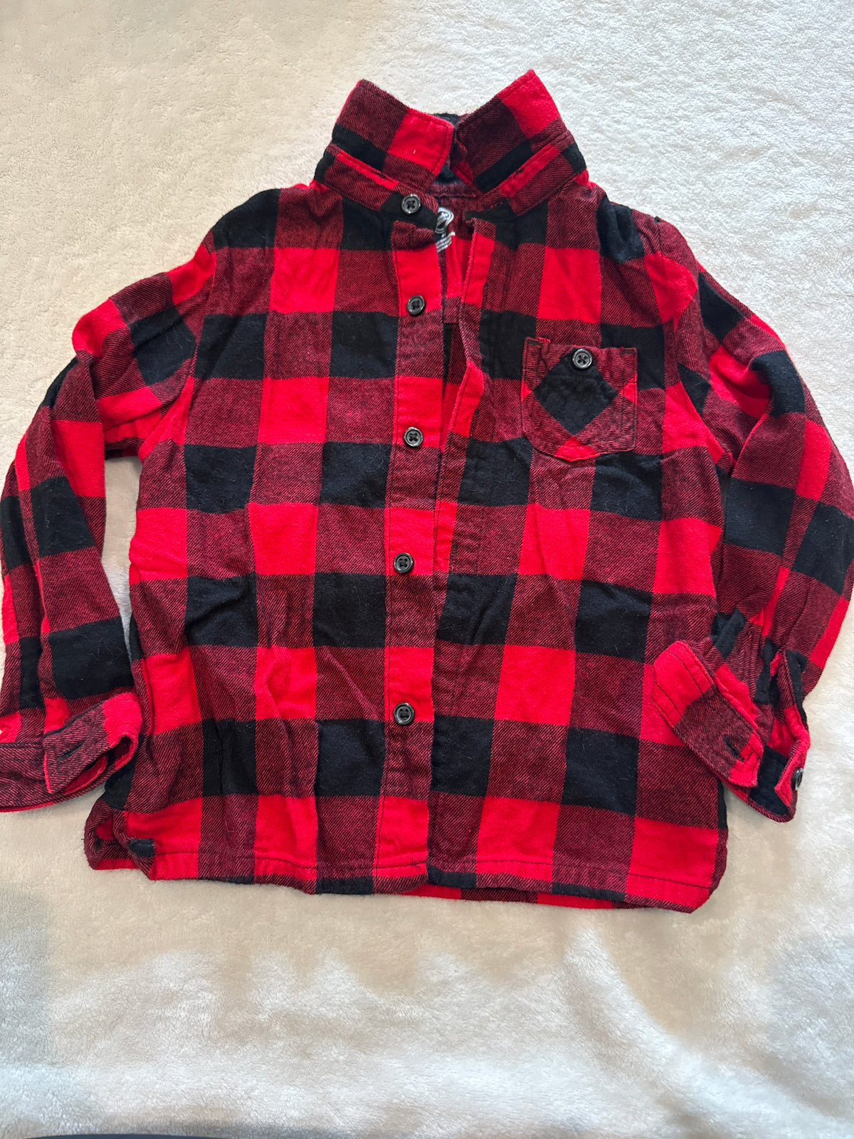 #81 Boys 5 wonder nation black and red plaid button down
