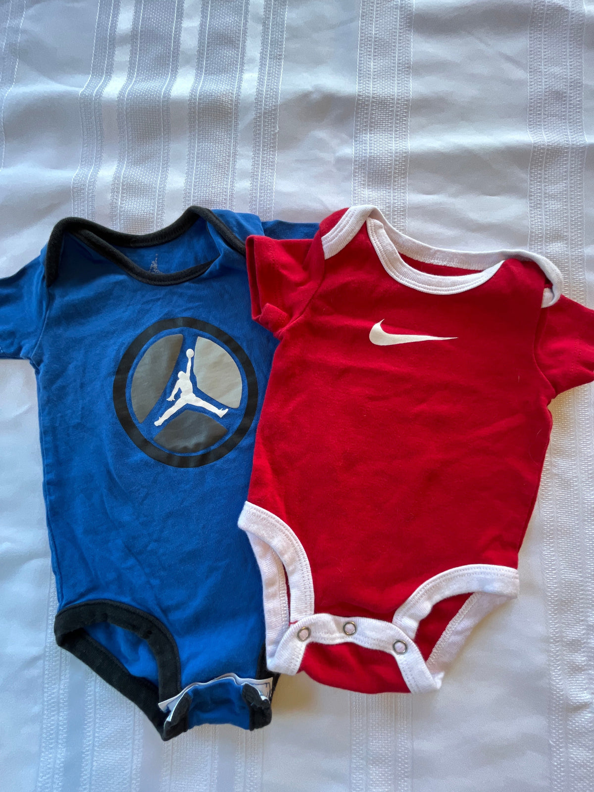 #43 Boys 3 mo and 3-6 mo Nike onesies set of 2 EUC