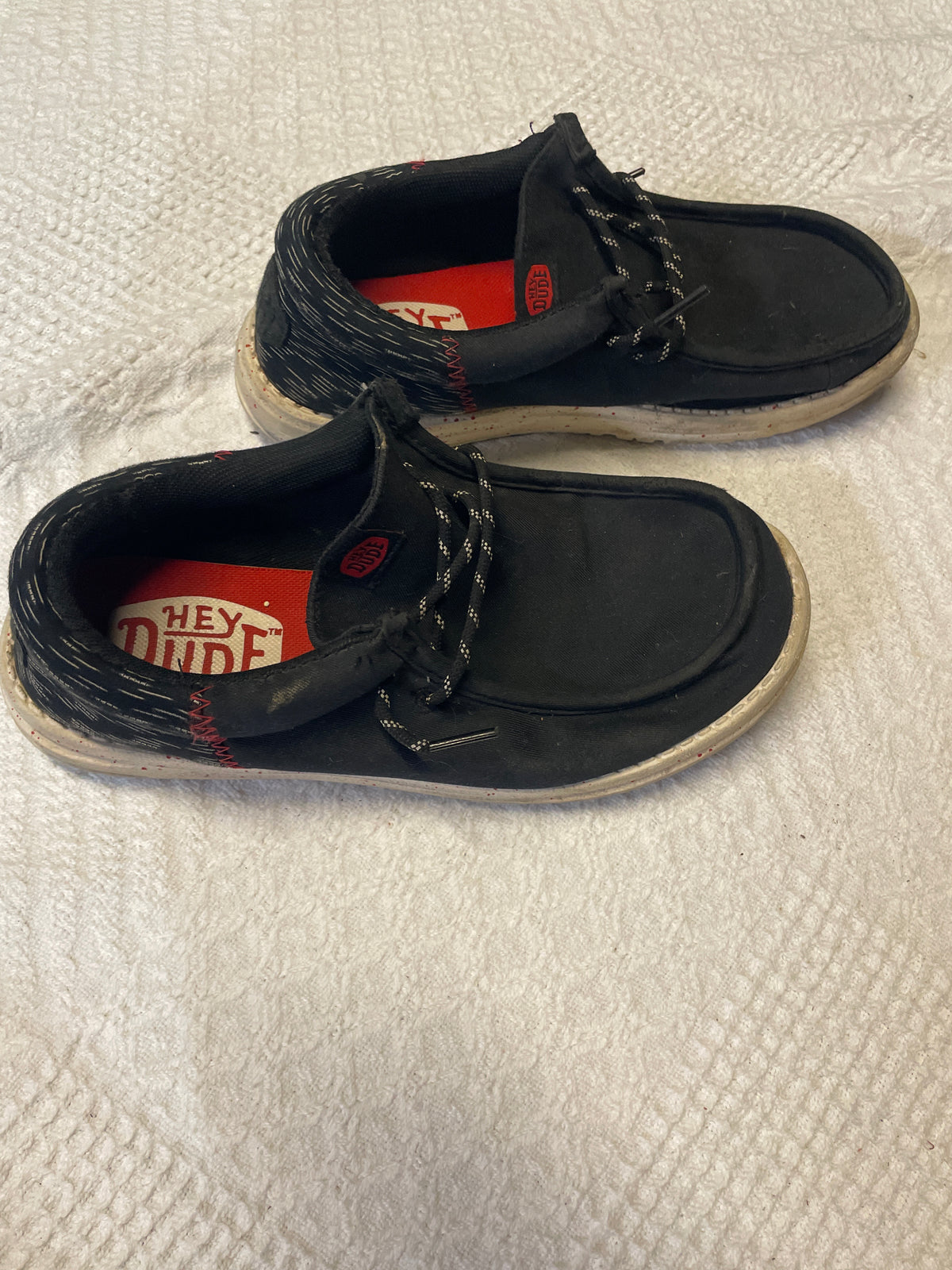 Seller #57 Boys Hey Dude size M7