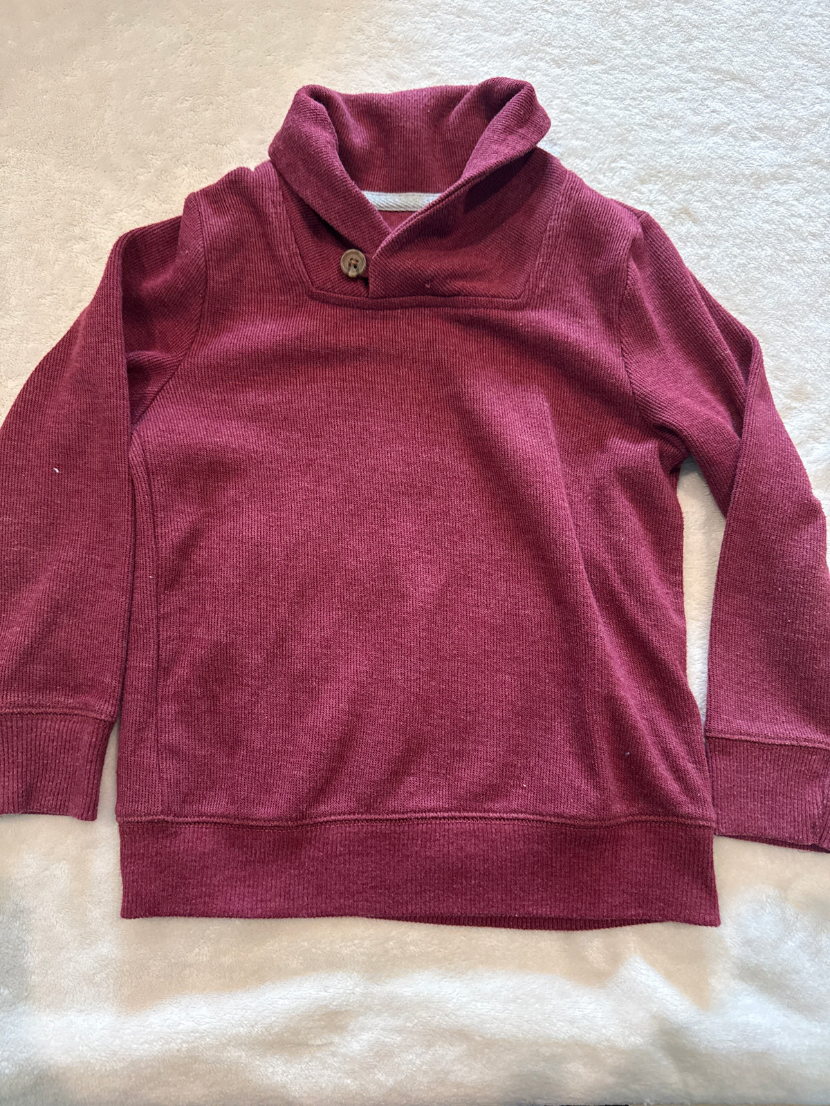 #81 Boys 5 oldnavy maroon sweater