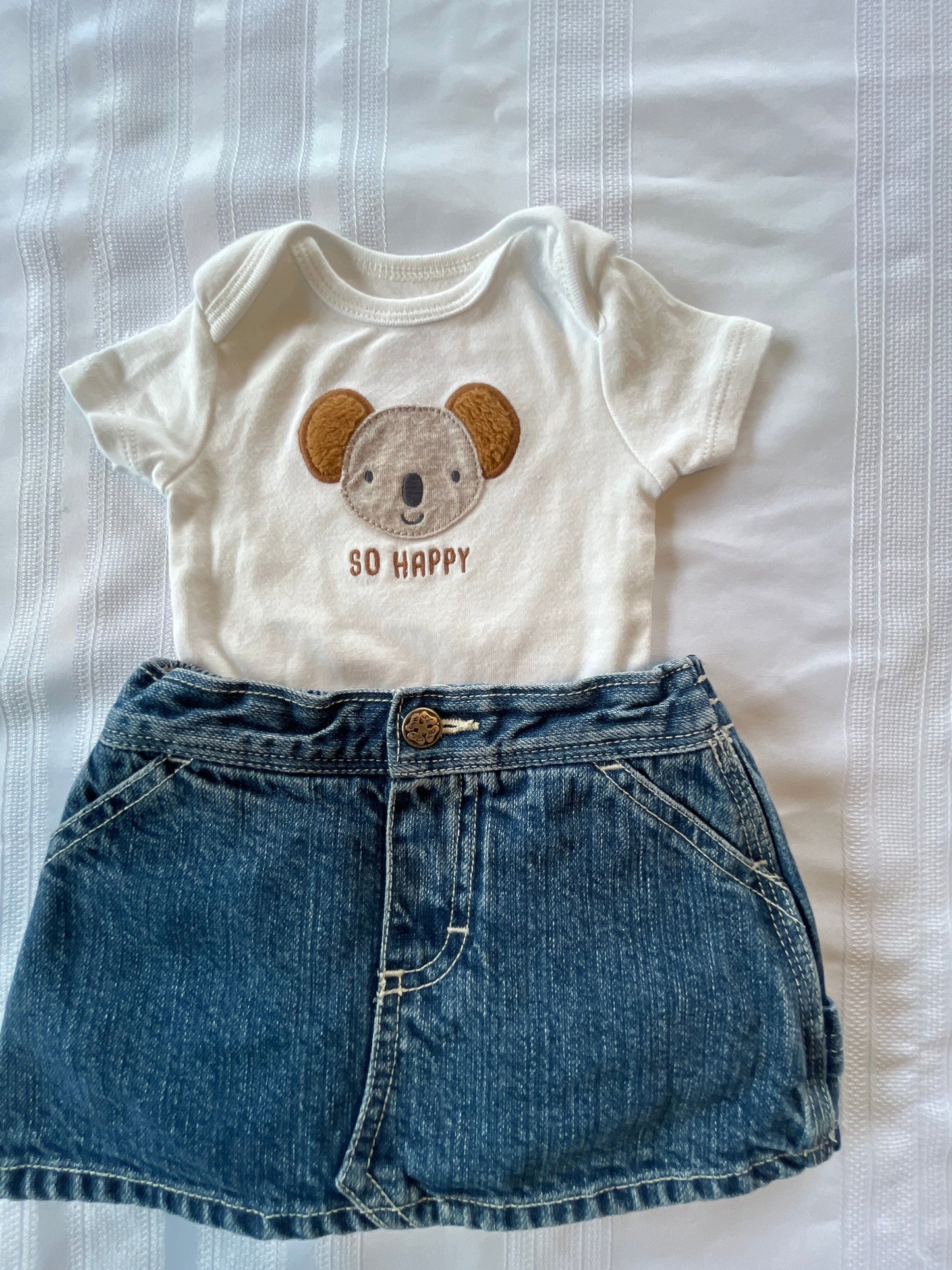 #57 Girls 3-6 Osh Kosh skort and onesie EUC