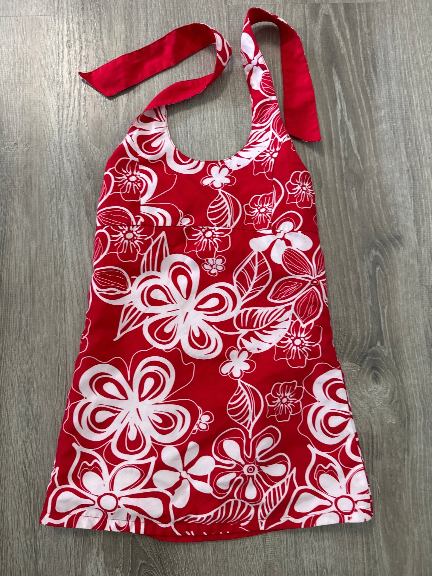 #149 reduced Girls 4T reversible red hawaiin dress