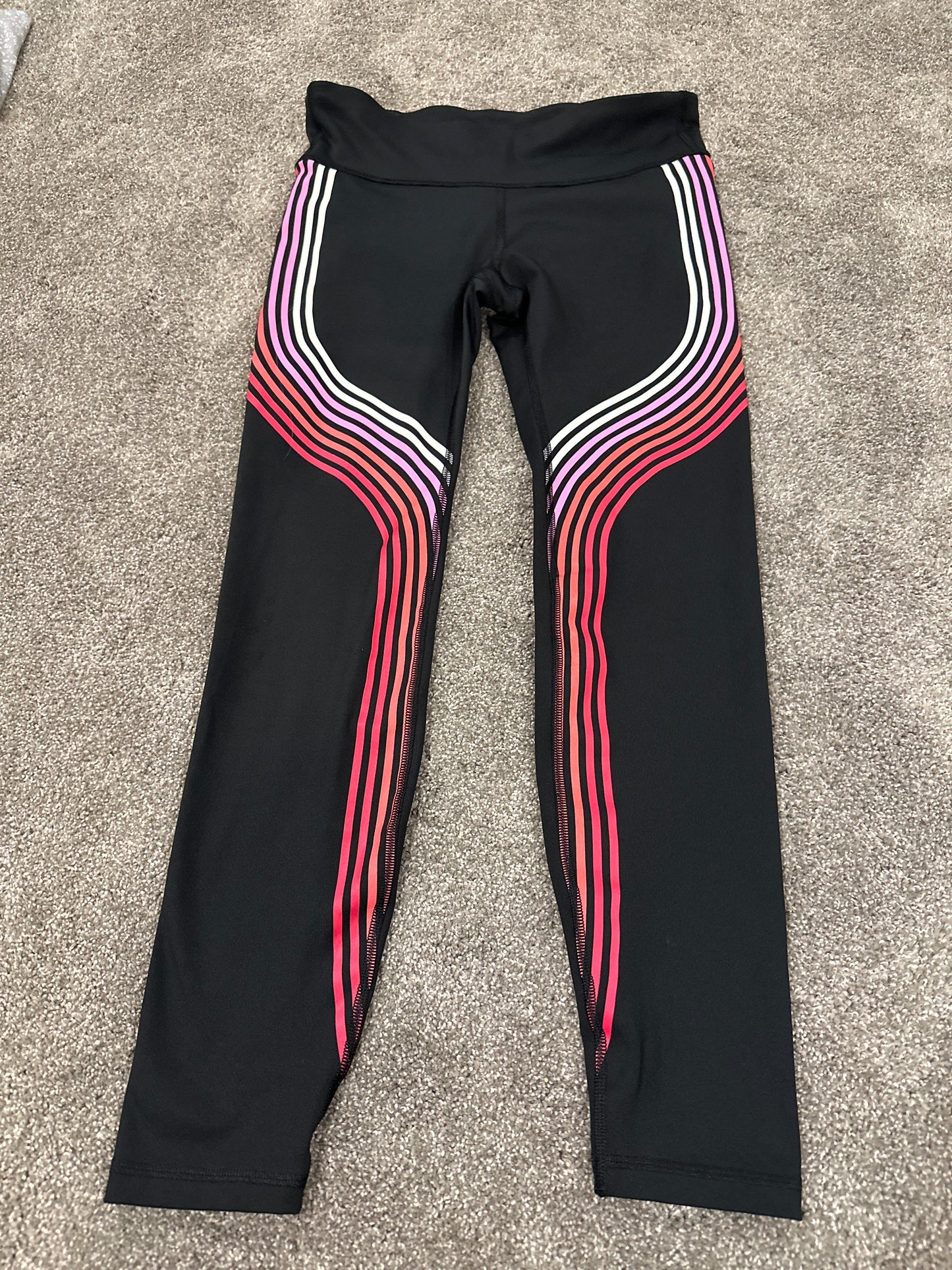 #133 Gap Fit Sz S Retro Striped Leggings