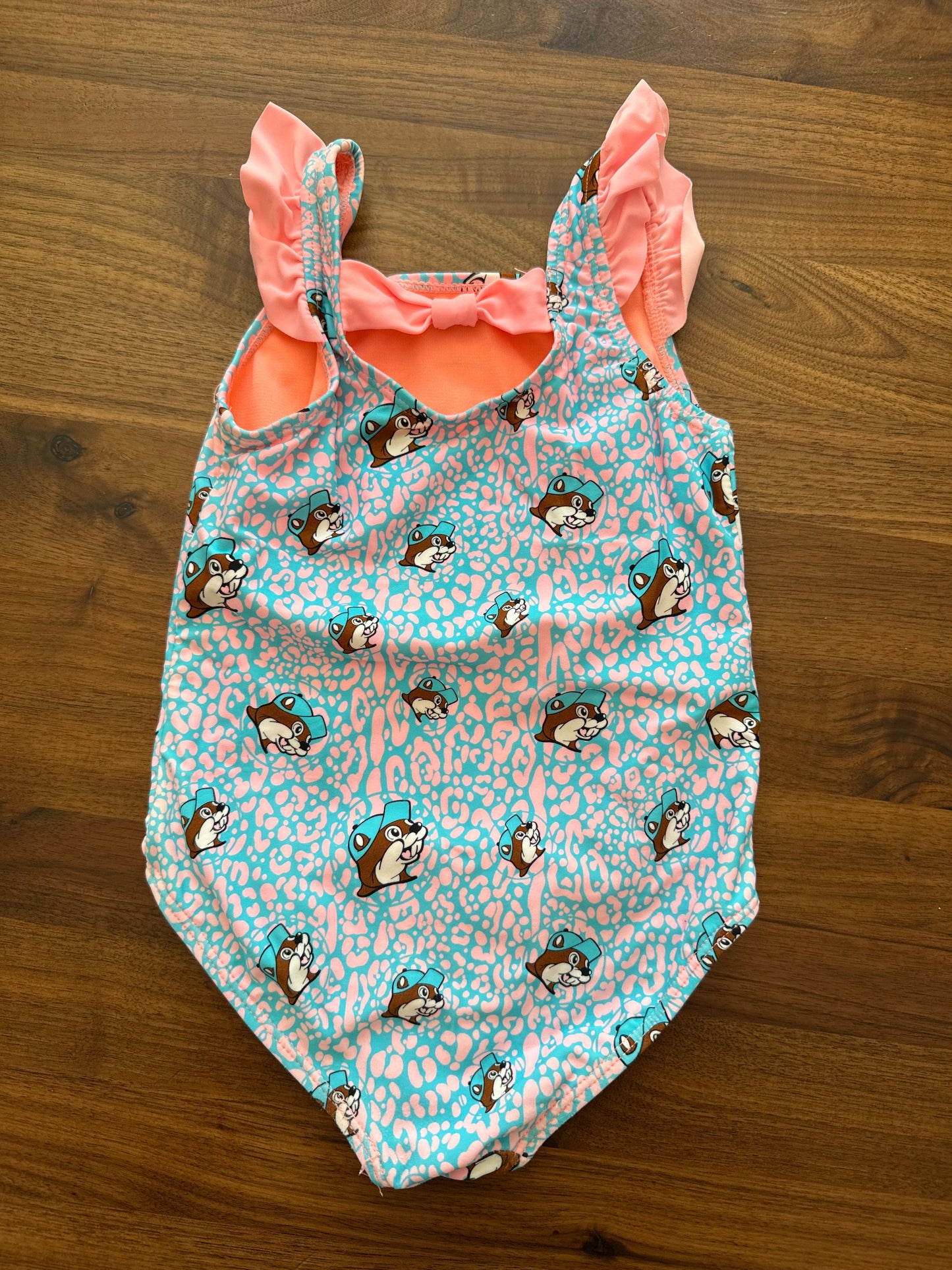 Seller 179 - Girls 5T Buc-ees swimsuit