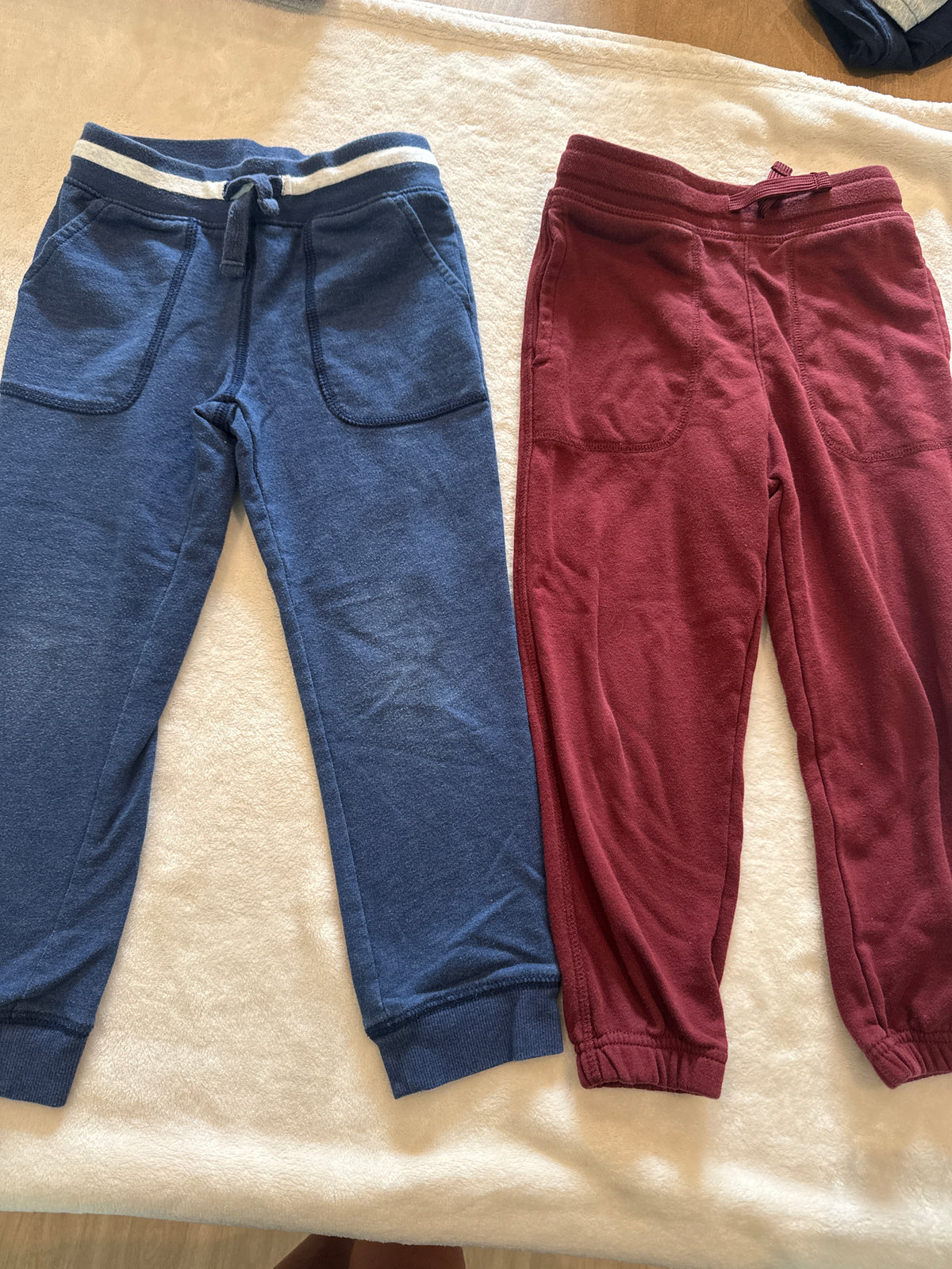 #81 Boys 5 blue carters red granimal sweatpants