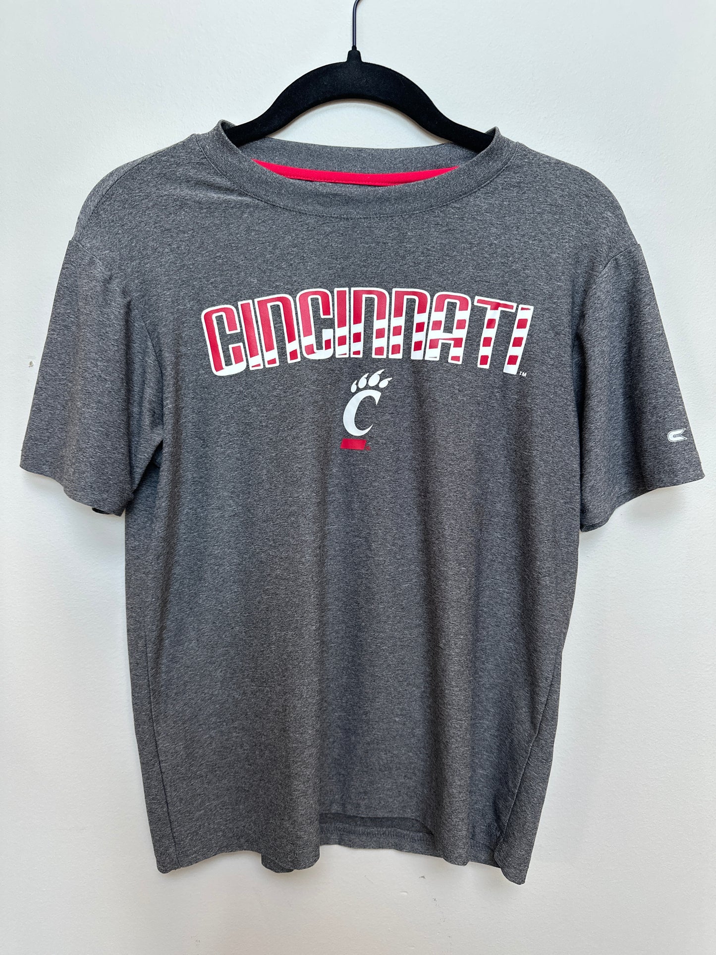 #130 University of Cincinnati Youth Sz 12/14 Dryfit Crewneck TShirt
