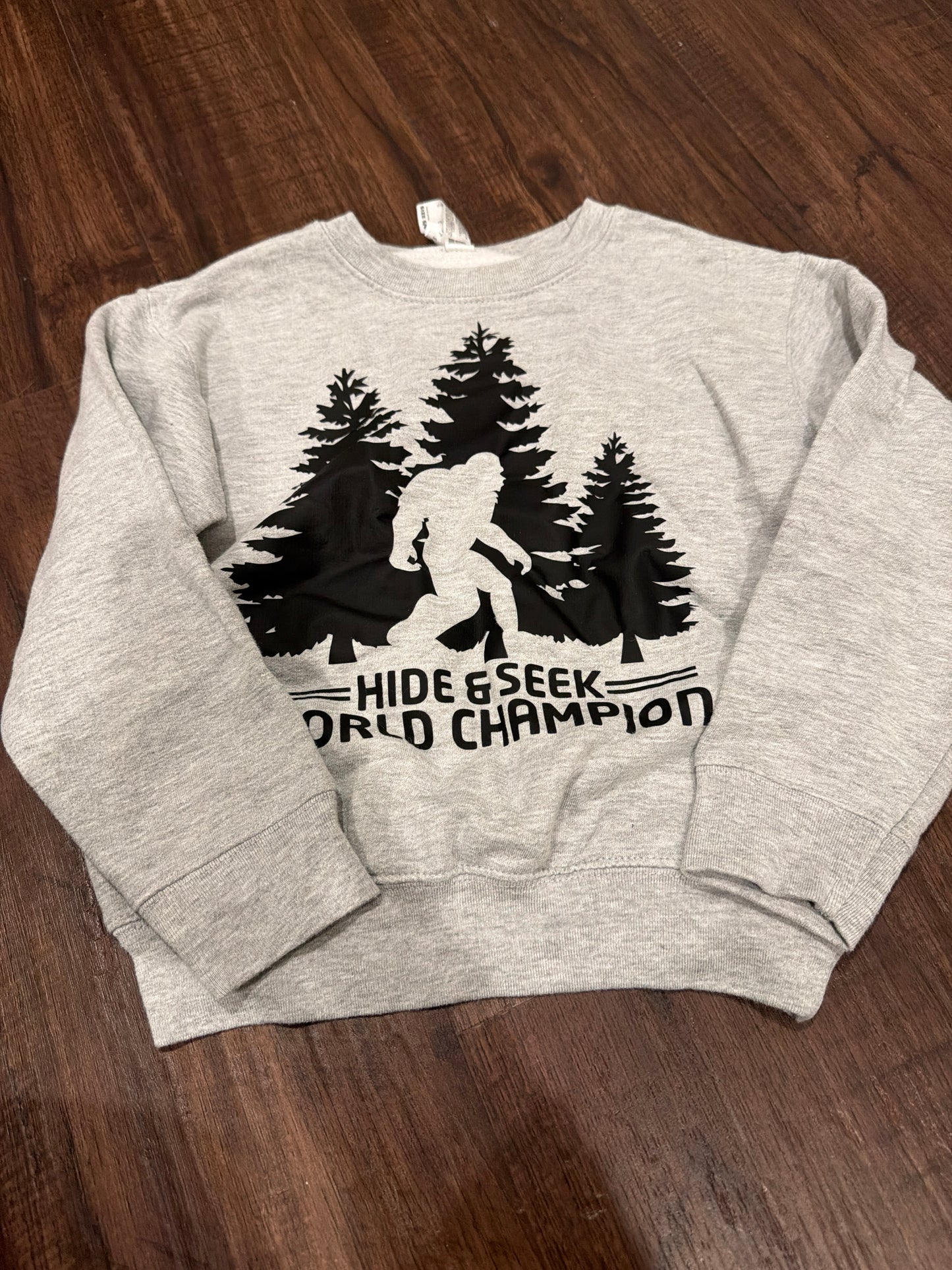 #107 like new handmade size 6 big foot sweatshirt