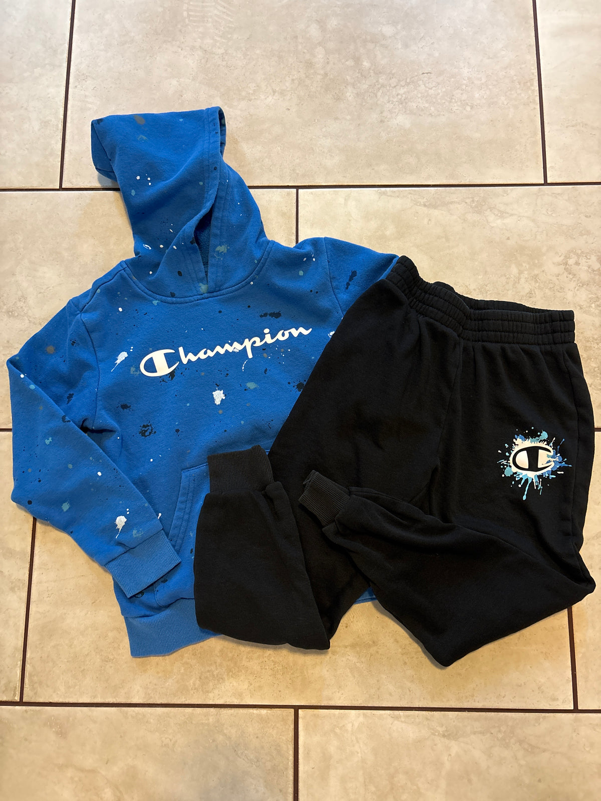 #166 boys Champion sz7 hoodie/sweatpants