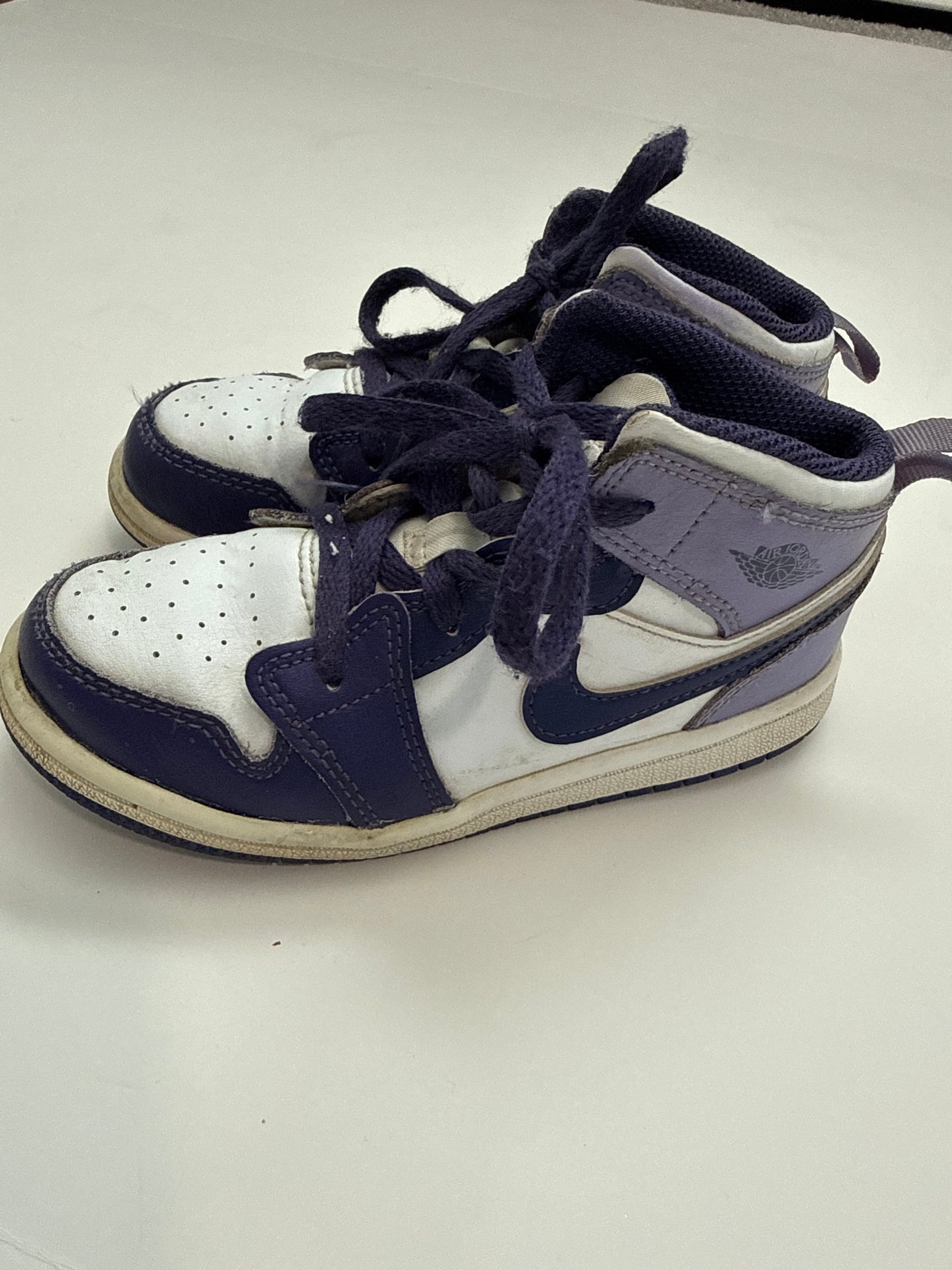 #64 Girls Nike Air Jordan Purple Size 10