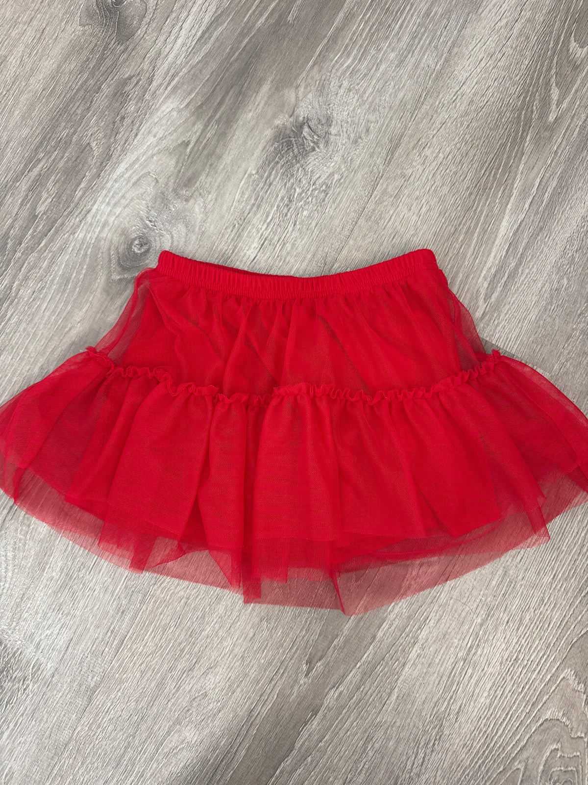 #149 Girls 4/5 circo red tulle skirt
