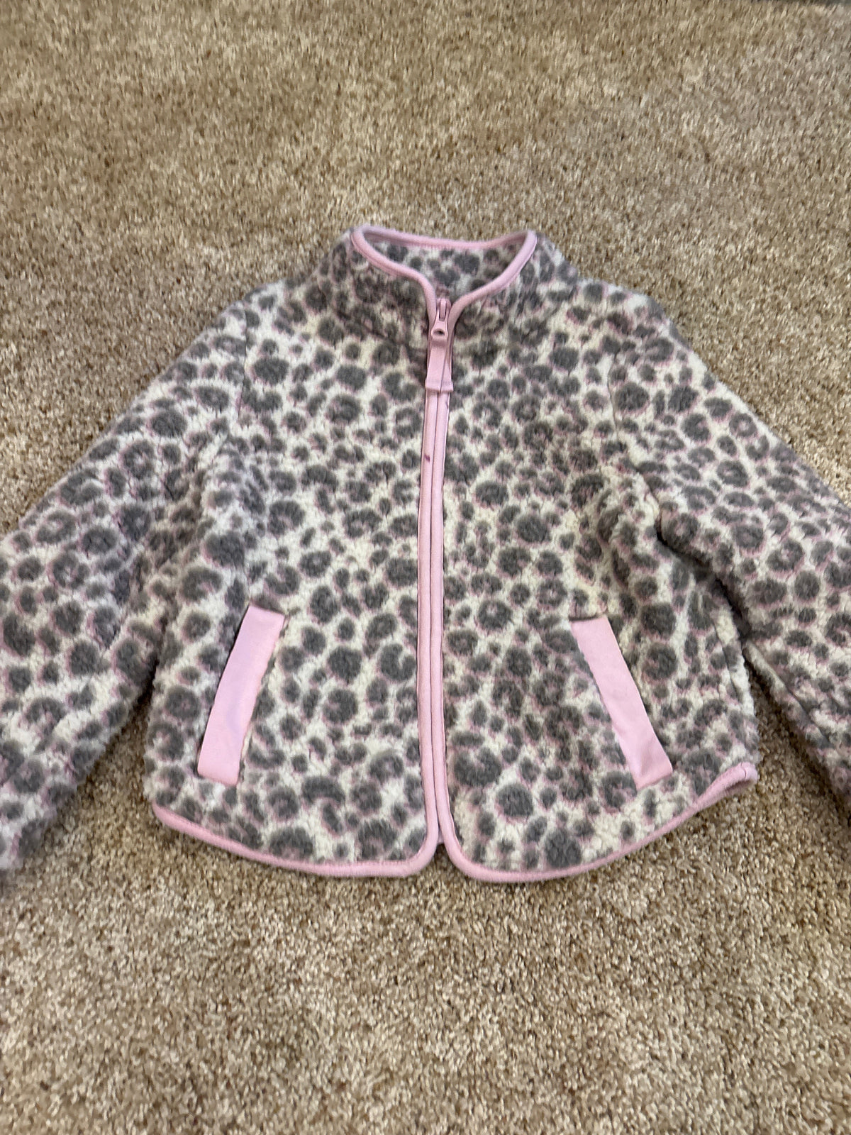 #47, girls size 4/5T, Cat & Jack leopard print full-zip fleece sweatshirt