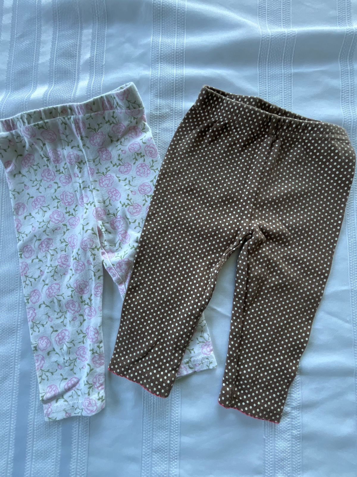 #43 Girls 3-6 mo pants set of 2 EUC