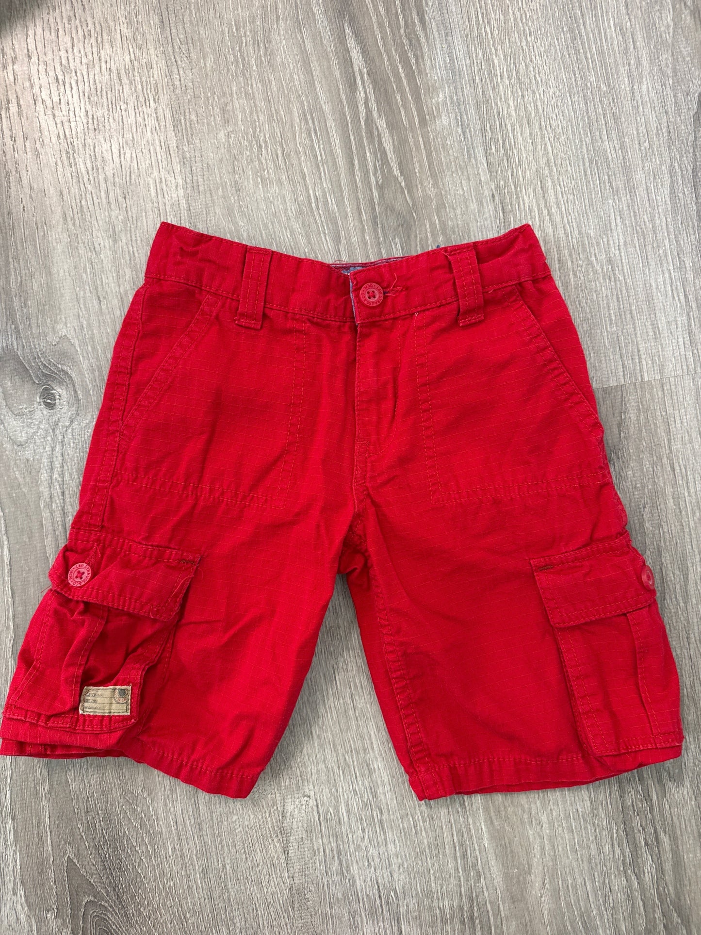 #149 reduced Boys Levi’s size 7 red cargo shorts