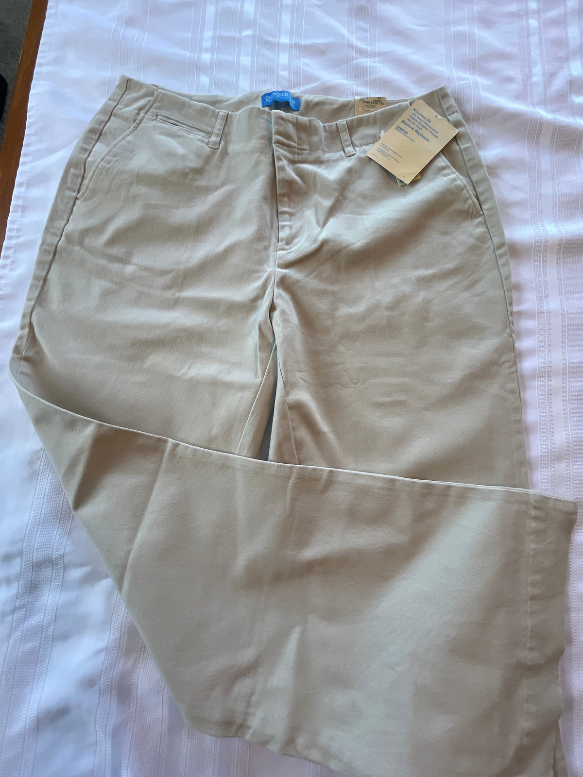 #43 Women’s size 12s dockers boot cut NWT