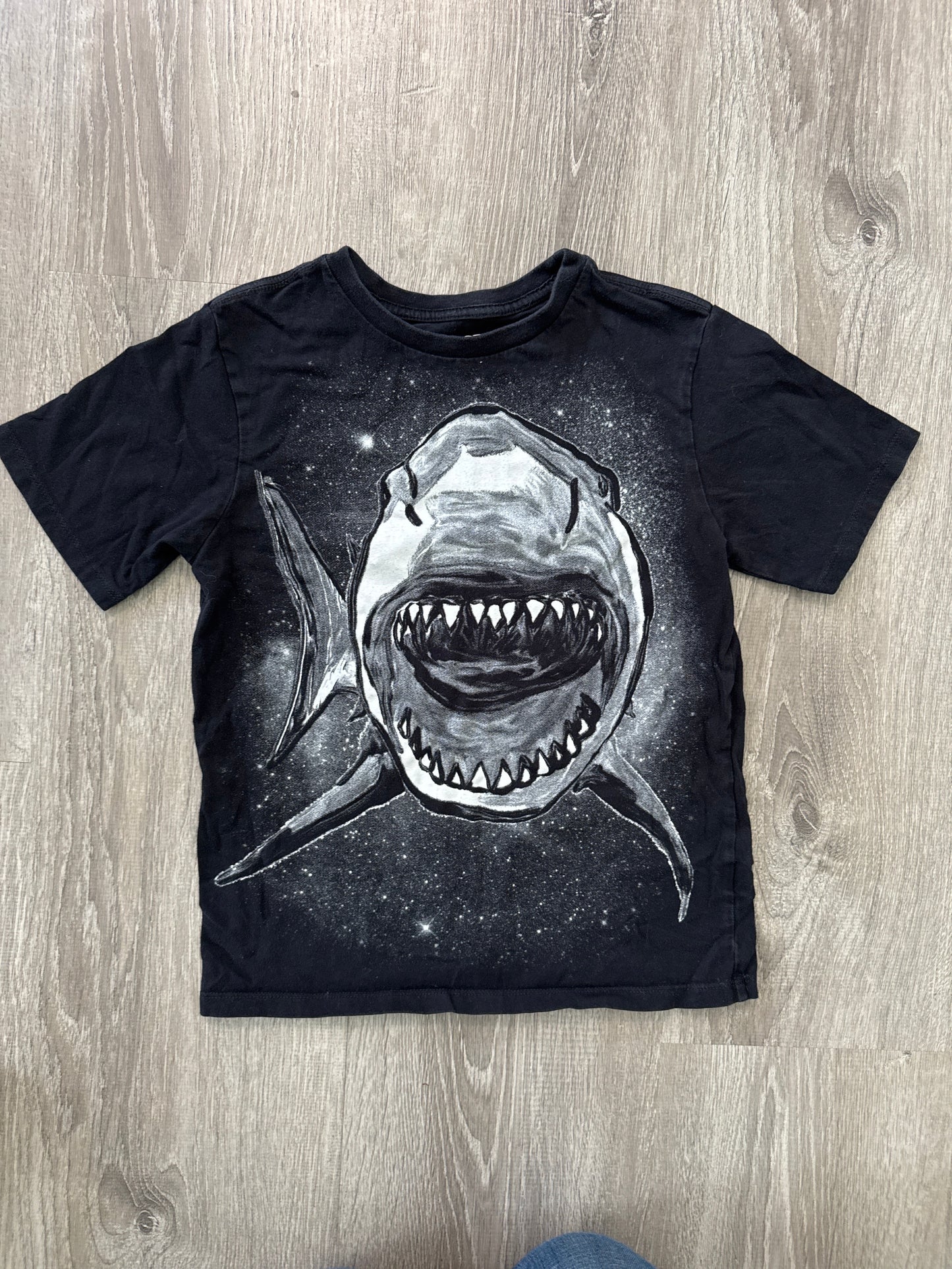 #149 Boys 7/8 Children’s place Shark shirt