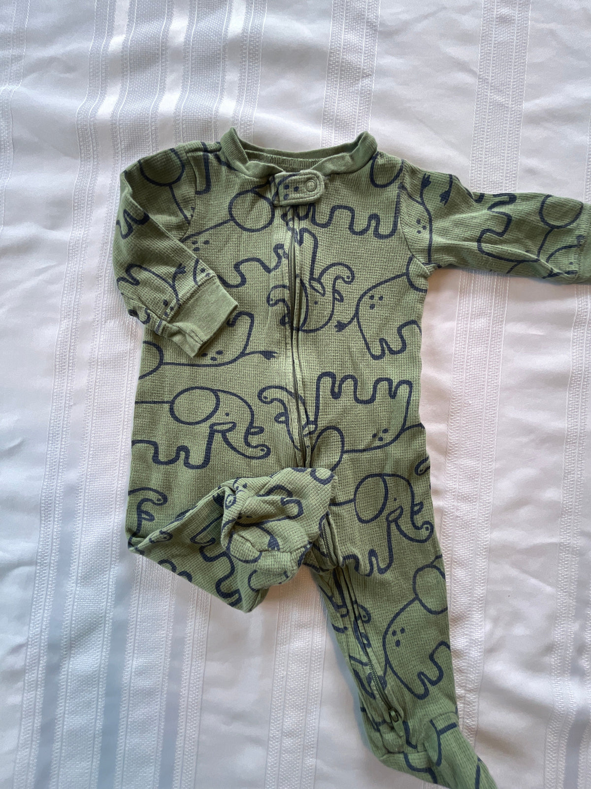 #43 Boys 6 mo footed romper EUC