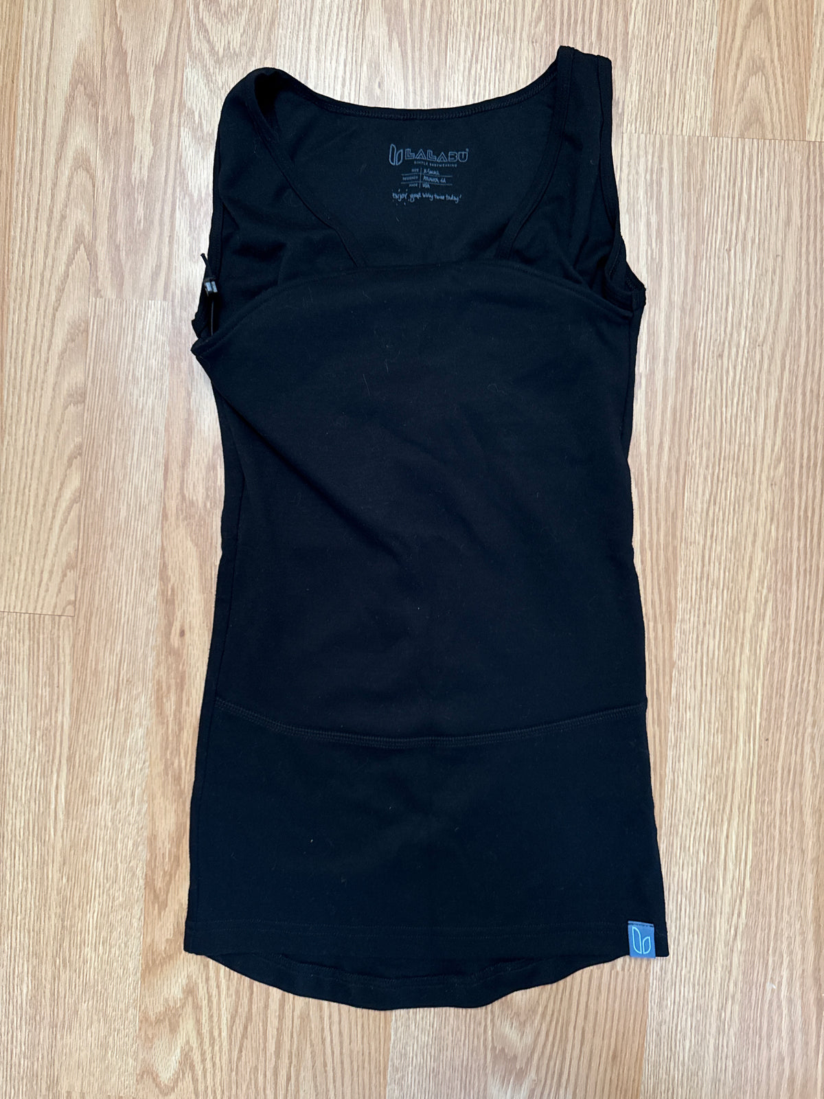 #87 Lalabu baby wearing shirt black size xs