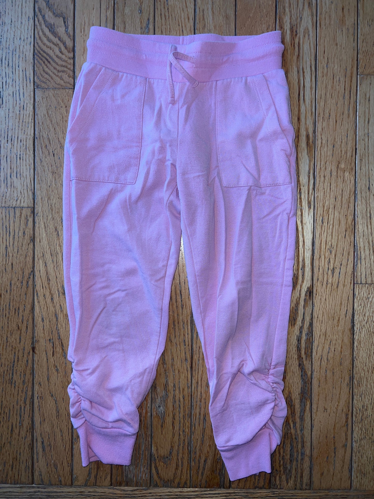 178 threads for thought size 6 light pink joggers GUC