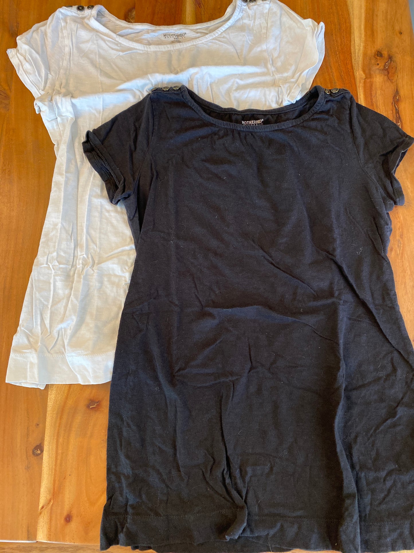 #14-maternity tshirts (small)