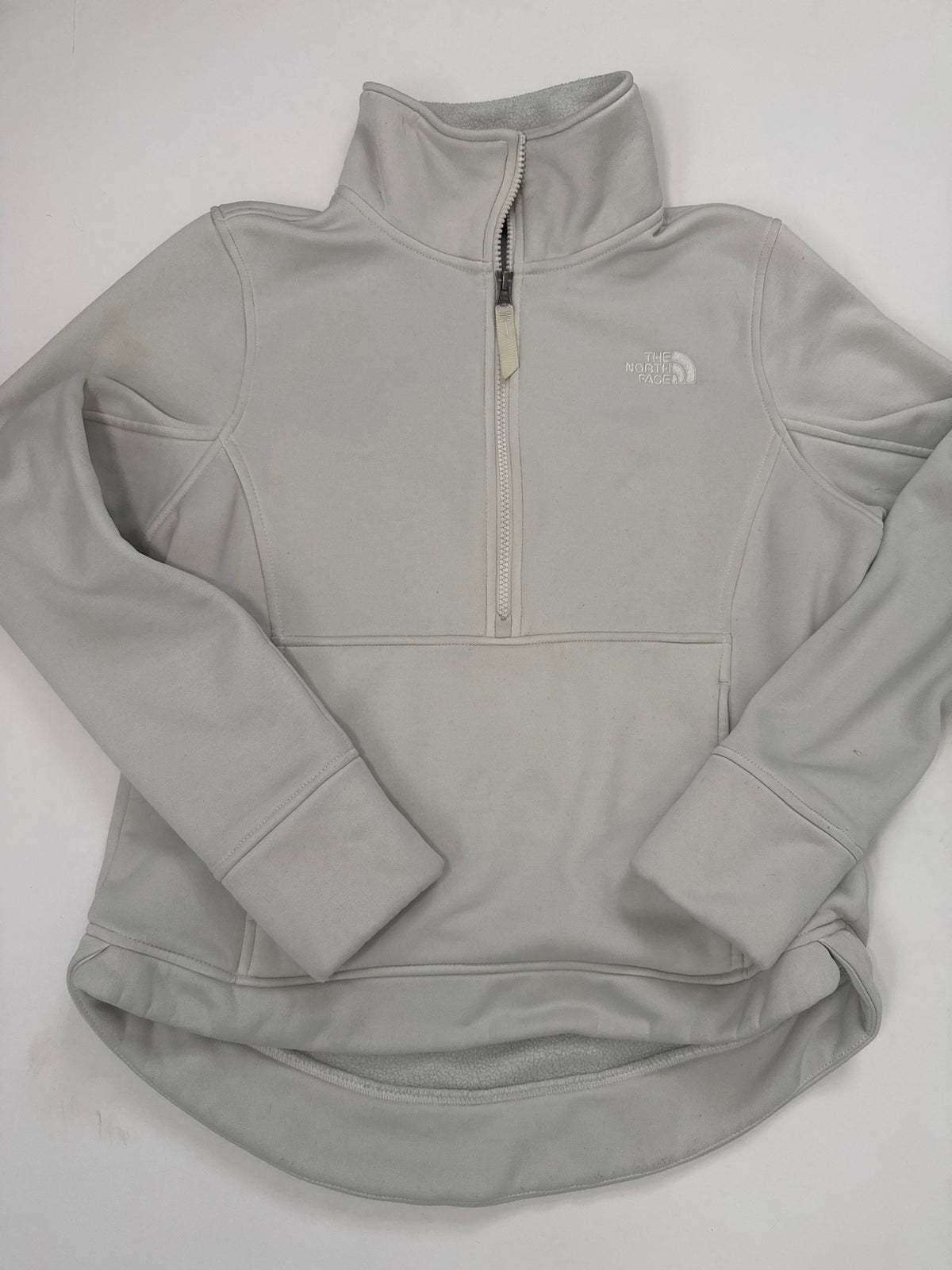 #64 The North Face Ivory Pullover Size M