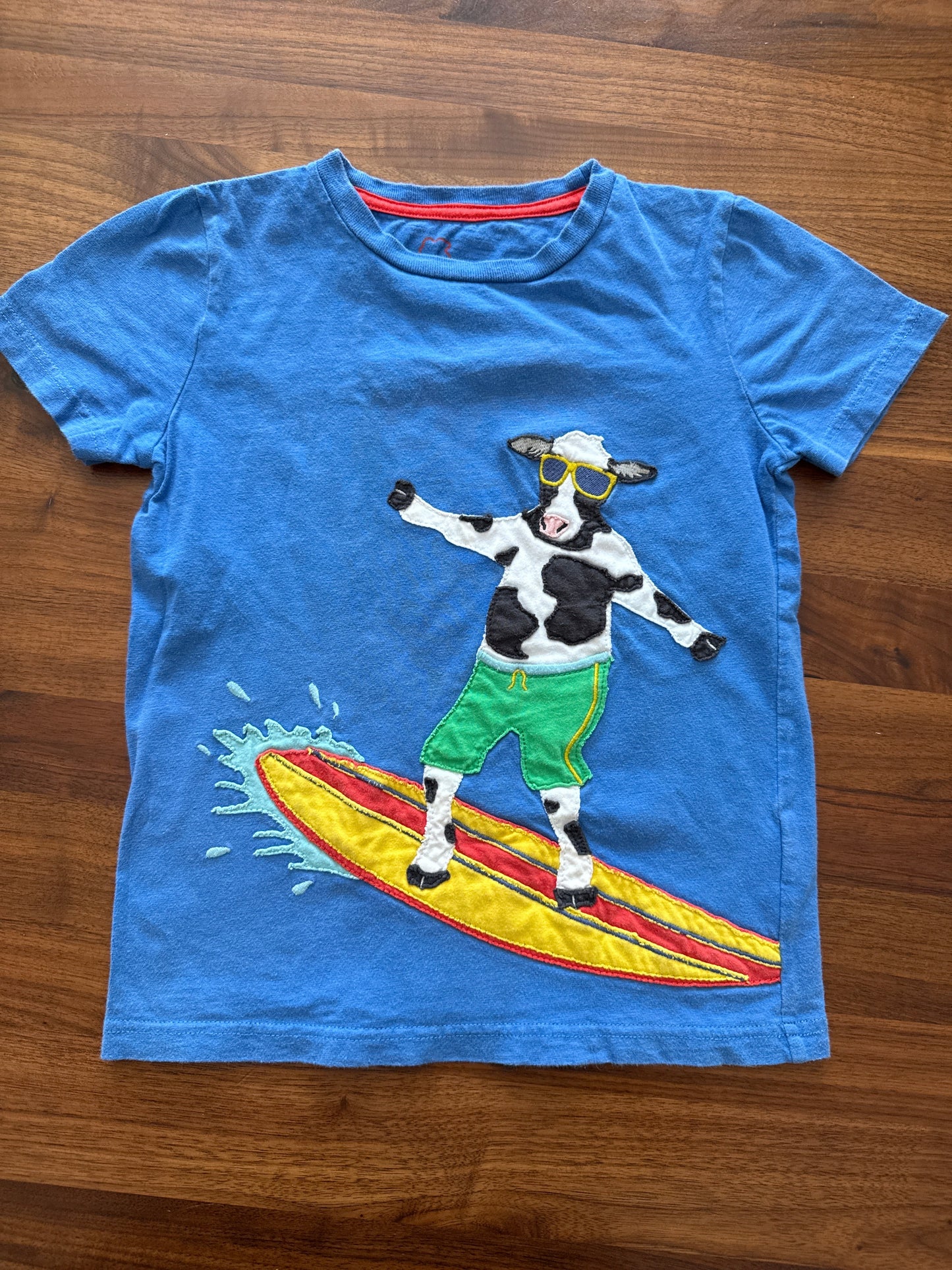Seller 179 - Boys 5-6 years Mini Boden surfing cow shirt