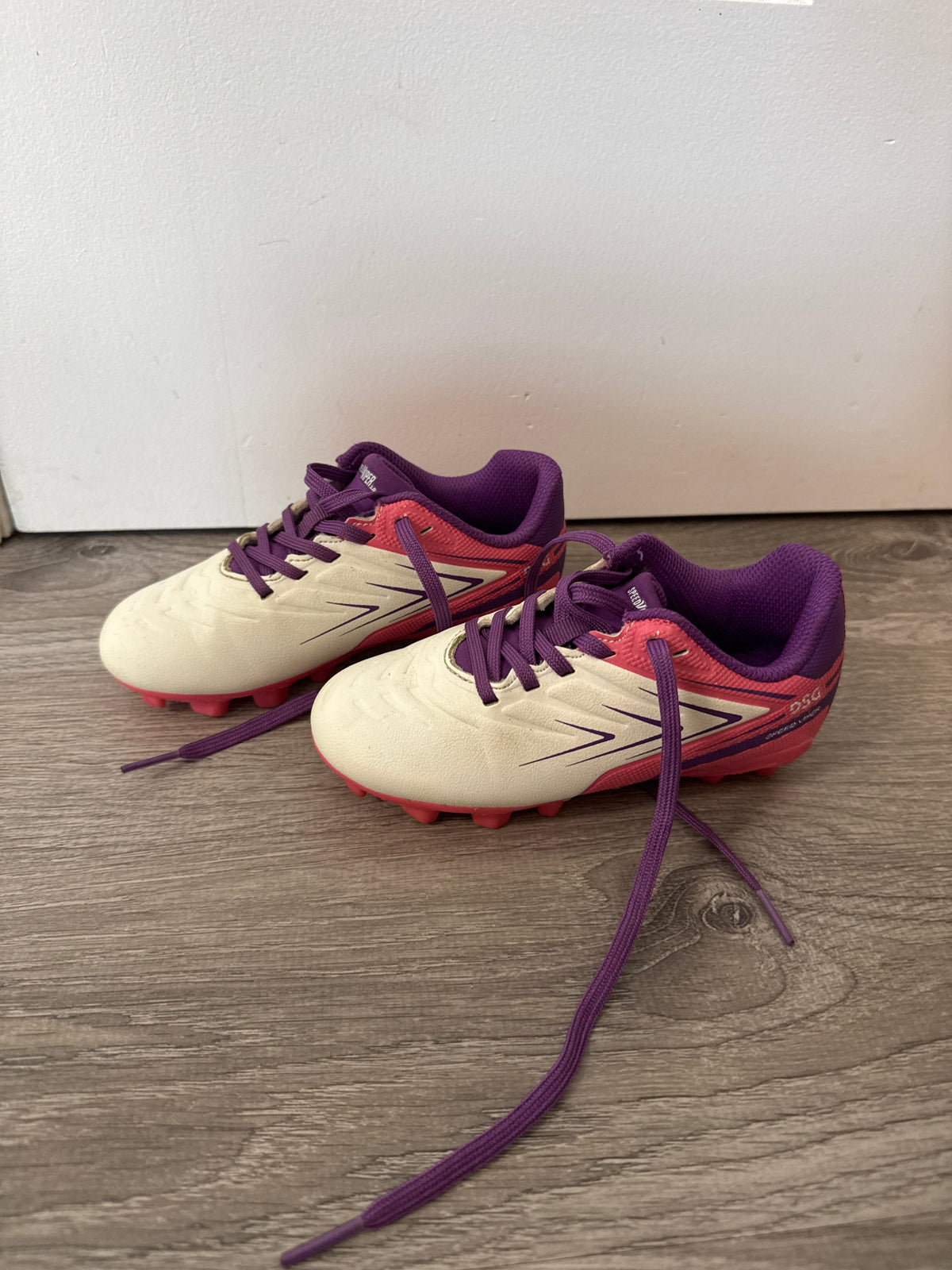 #149 DSG soccer cleats size 10 toddler