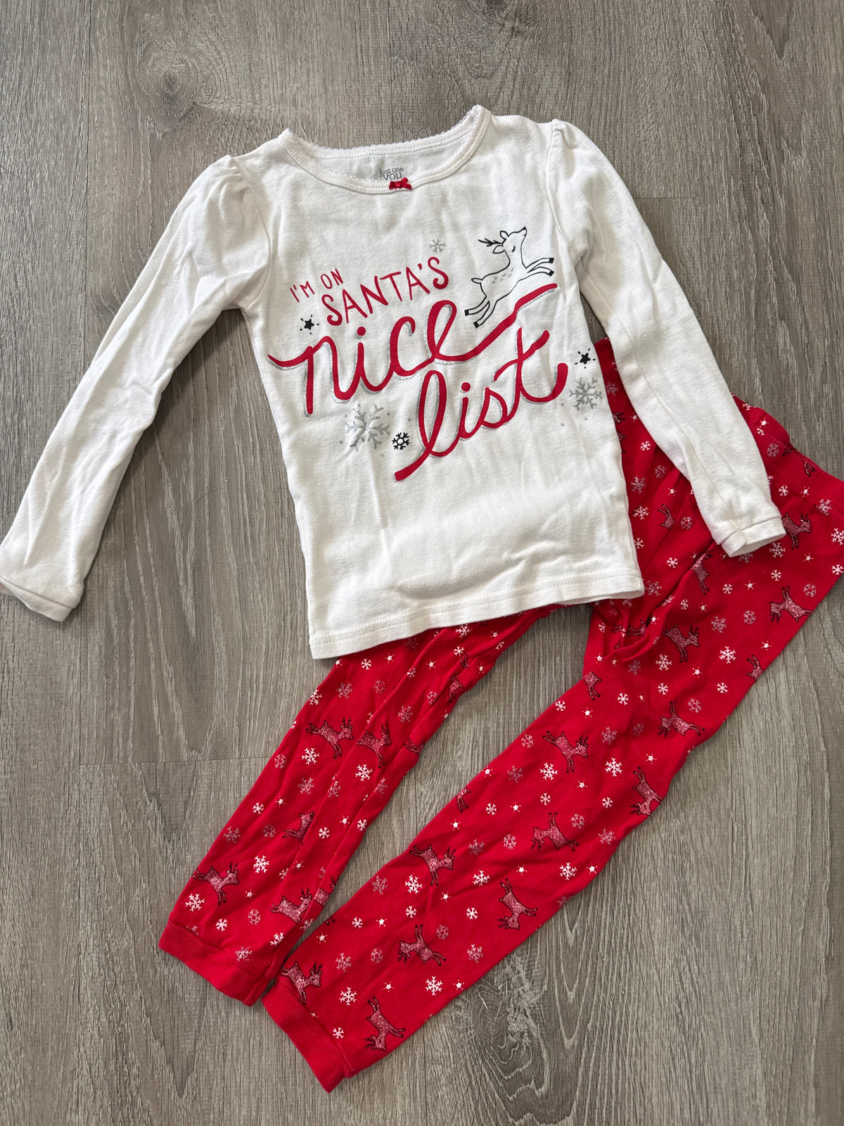 #149 Girls 4T carters Santa’s nice list pajamas