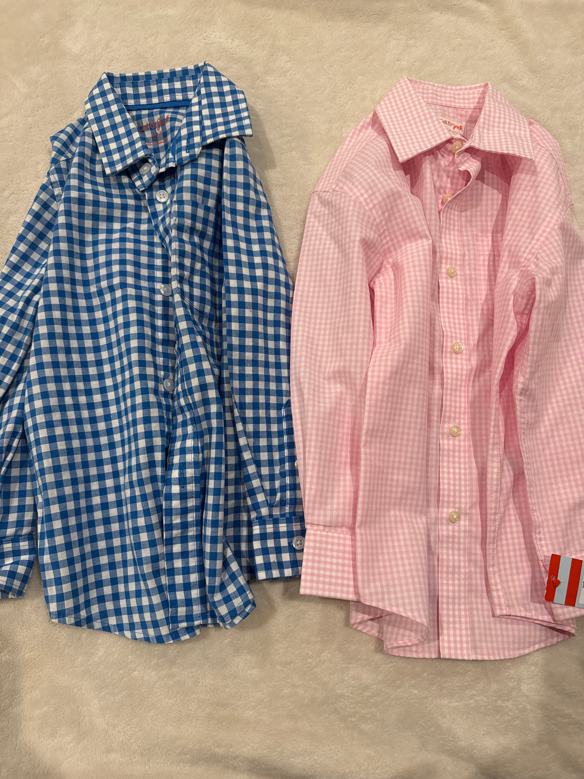 #81 Boys 4-5 (more on 5 side so posted in 5t) cat and Jack blue and pink button down shirts