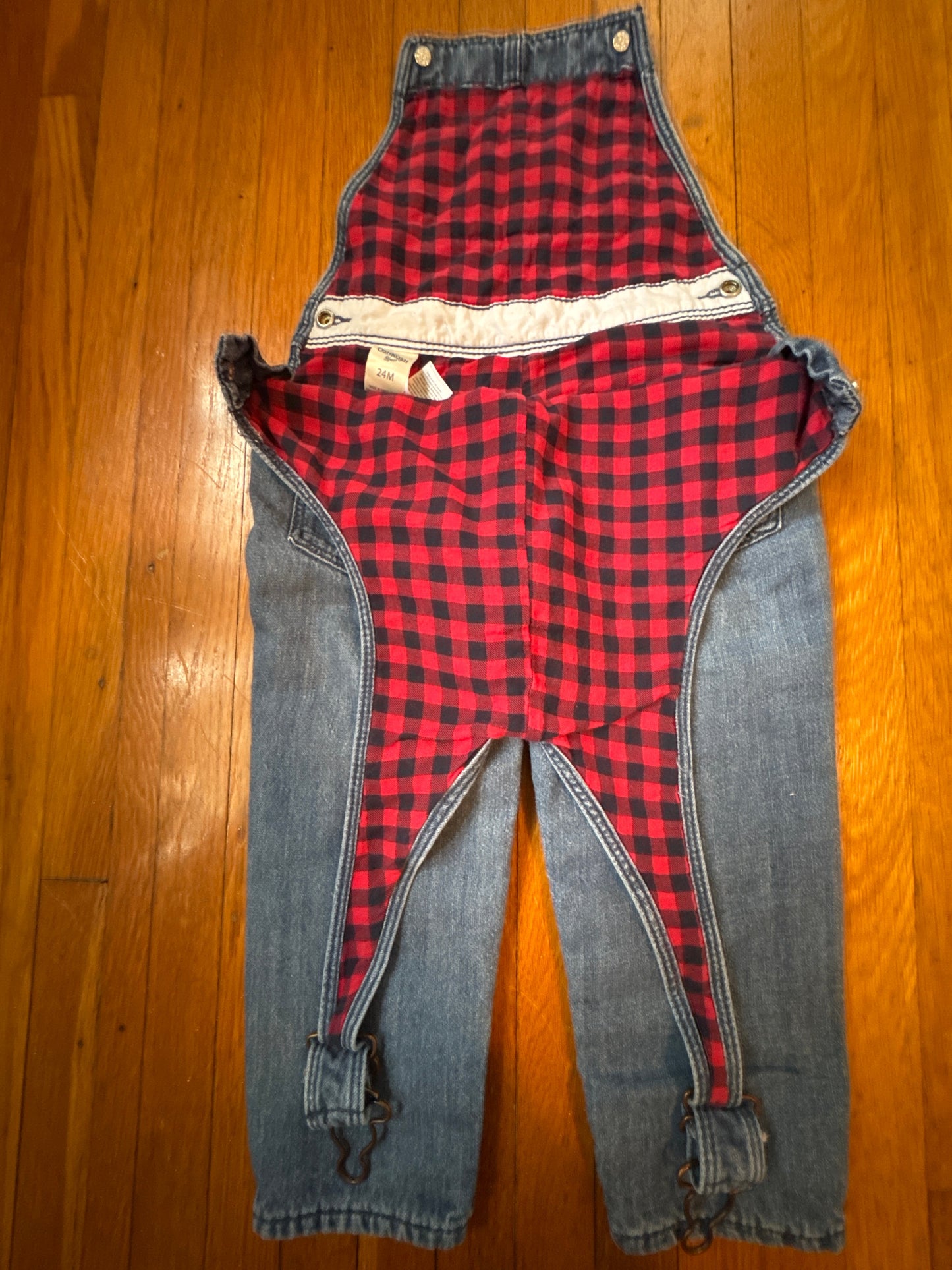 Seller #127 OshKosh overalls Size 24m