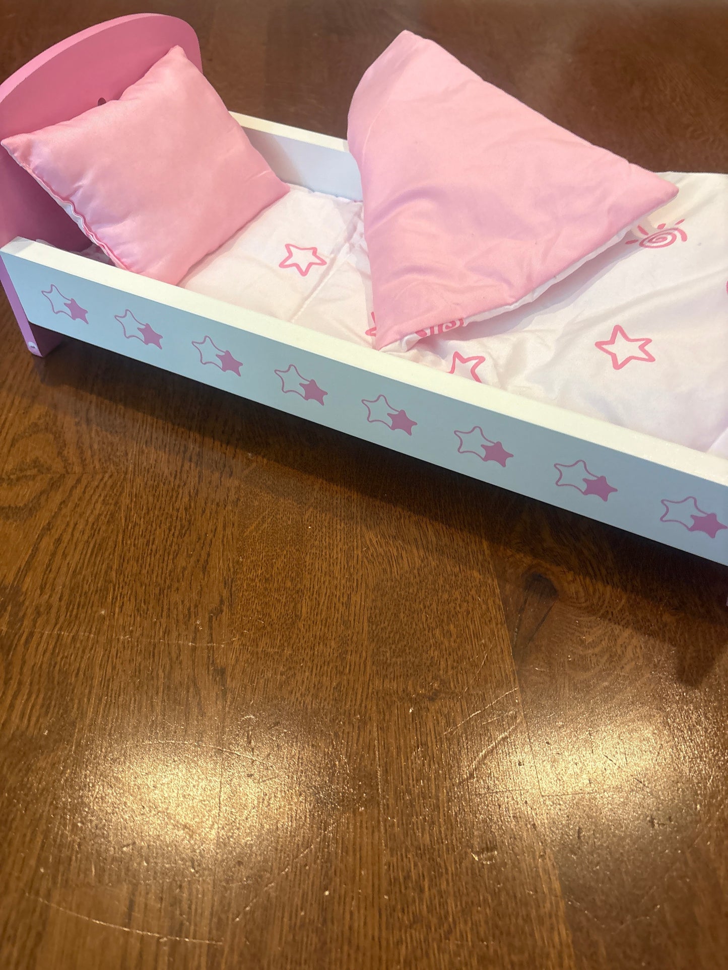 #182 American Girl 15” bed