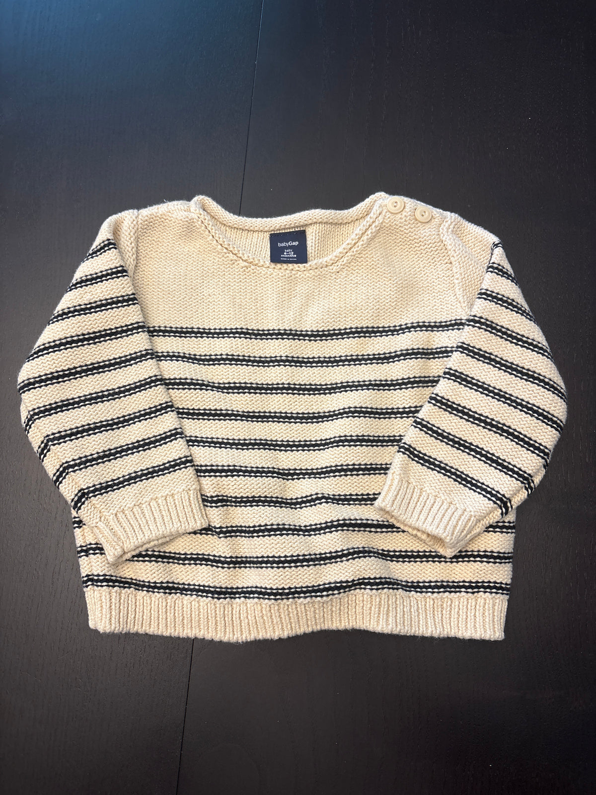 #166 boys BabyGap 6-12mo sweater