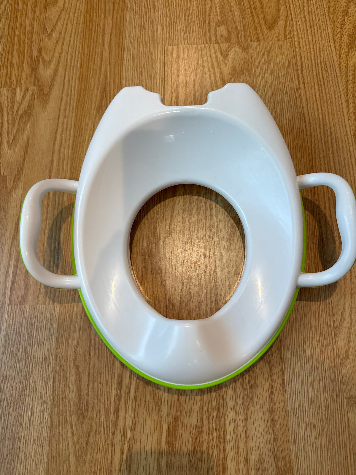 #87 Potty seat with handles