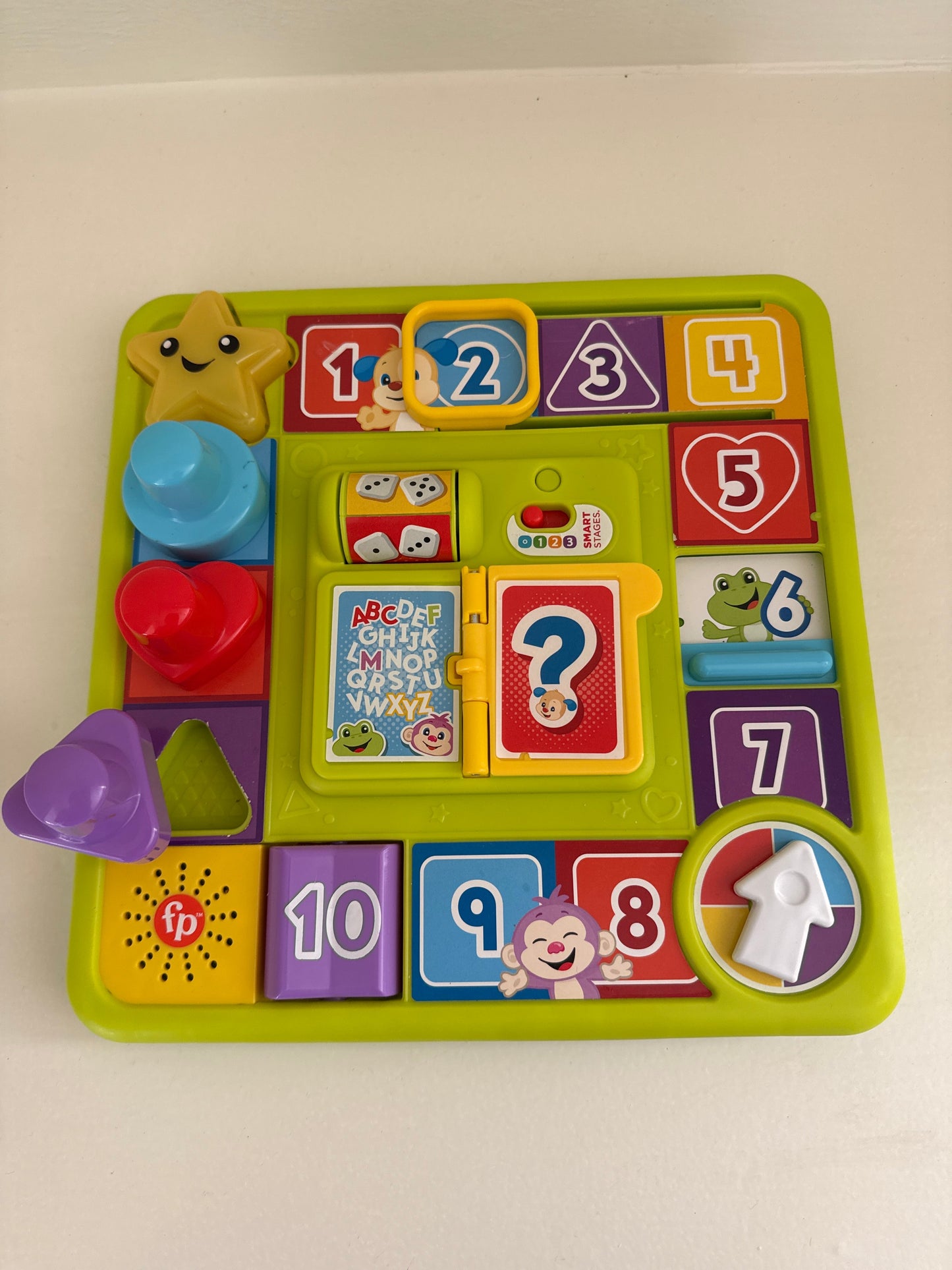 Seller #127 Fisher price Laugh & Learn Puppy's Game Activity Board