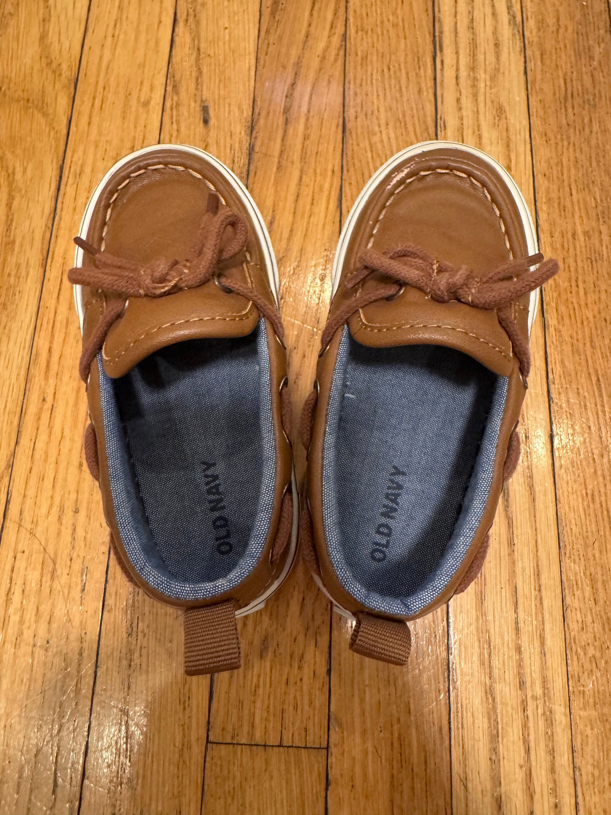 #144 Toddler Boys Boat Shoes - Size 7