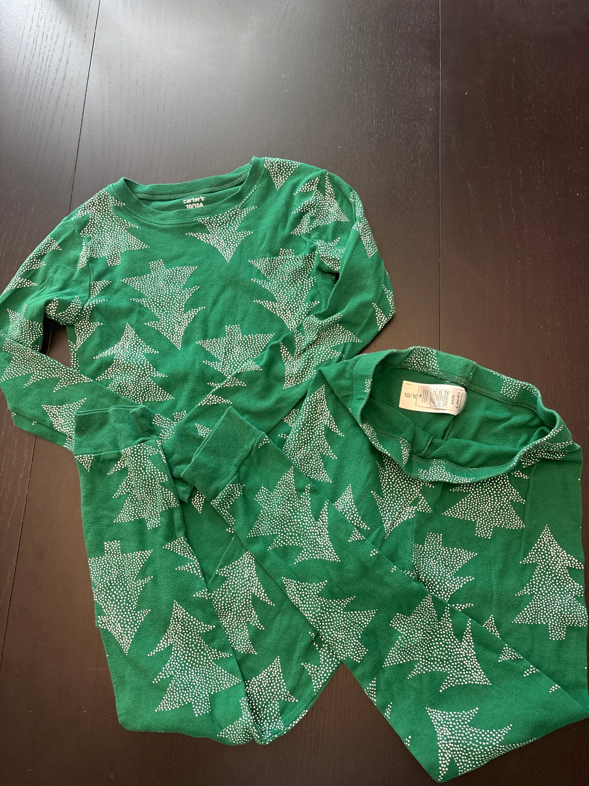 #166 Carters girls sz10 pajamas