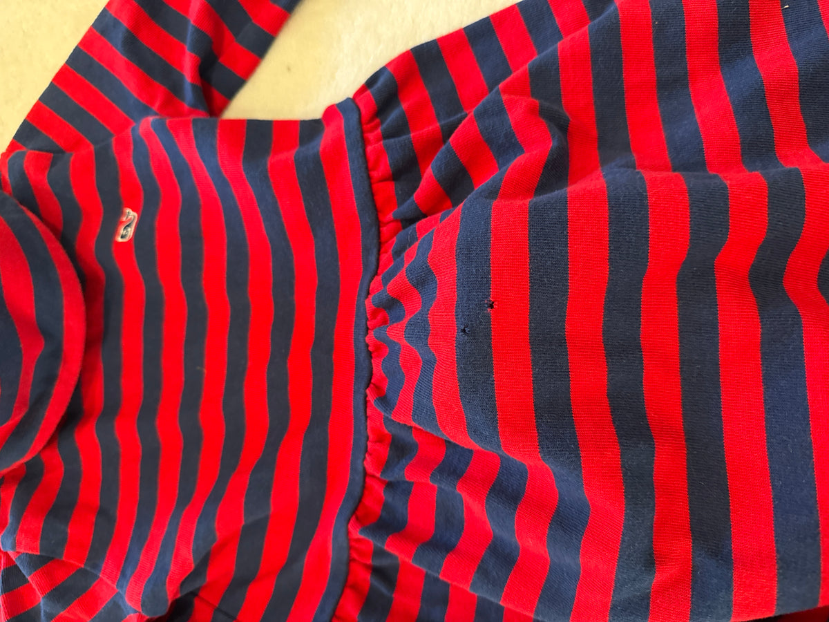#81 Girls 5/6 Vineyard Vines xs dress uc two small holes see pictutes