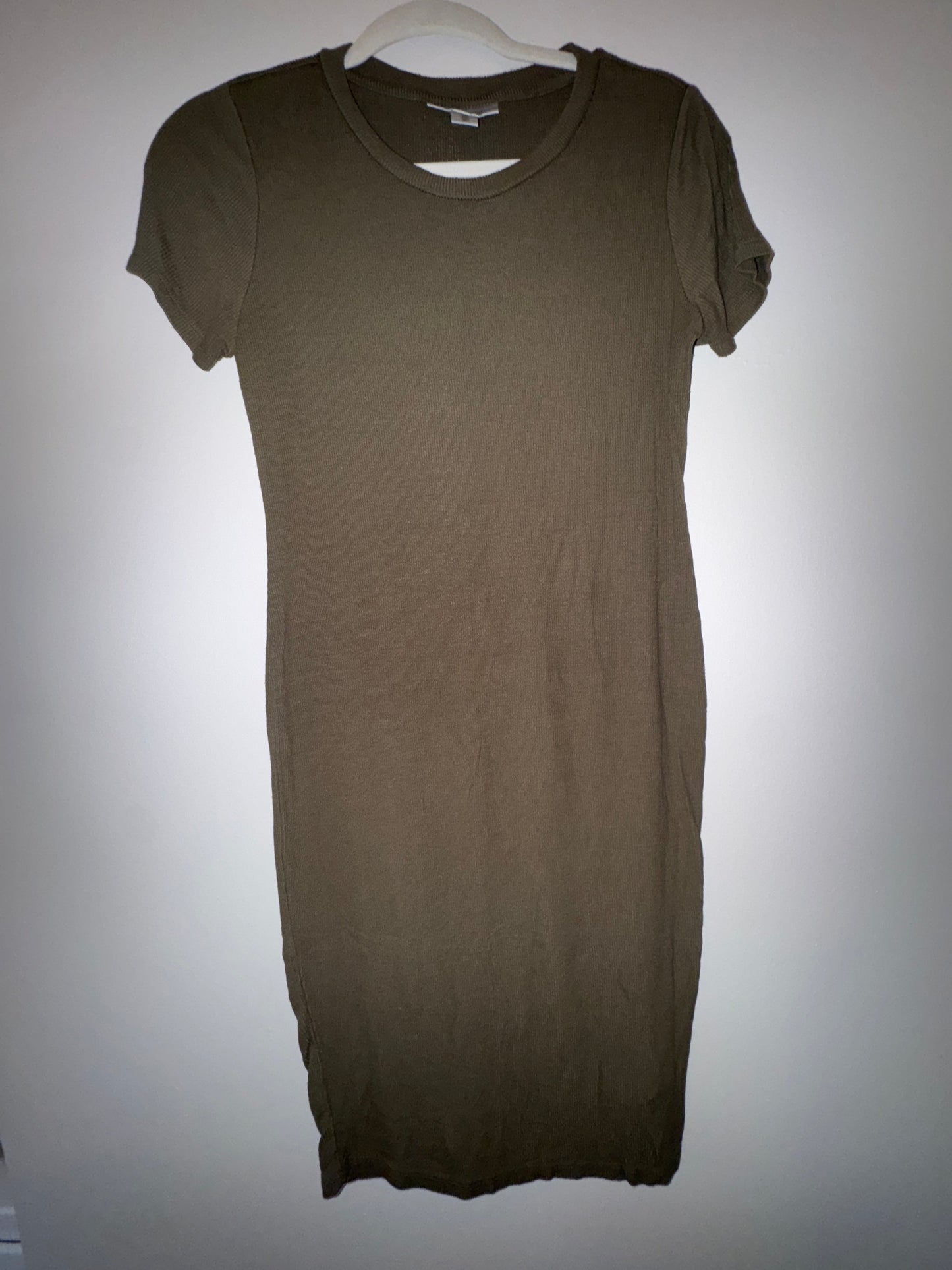 Seller #127 Motherhood maternity ribbed dress Women's size small