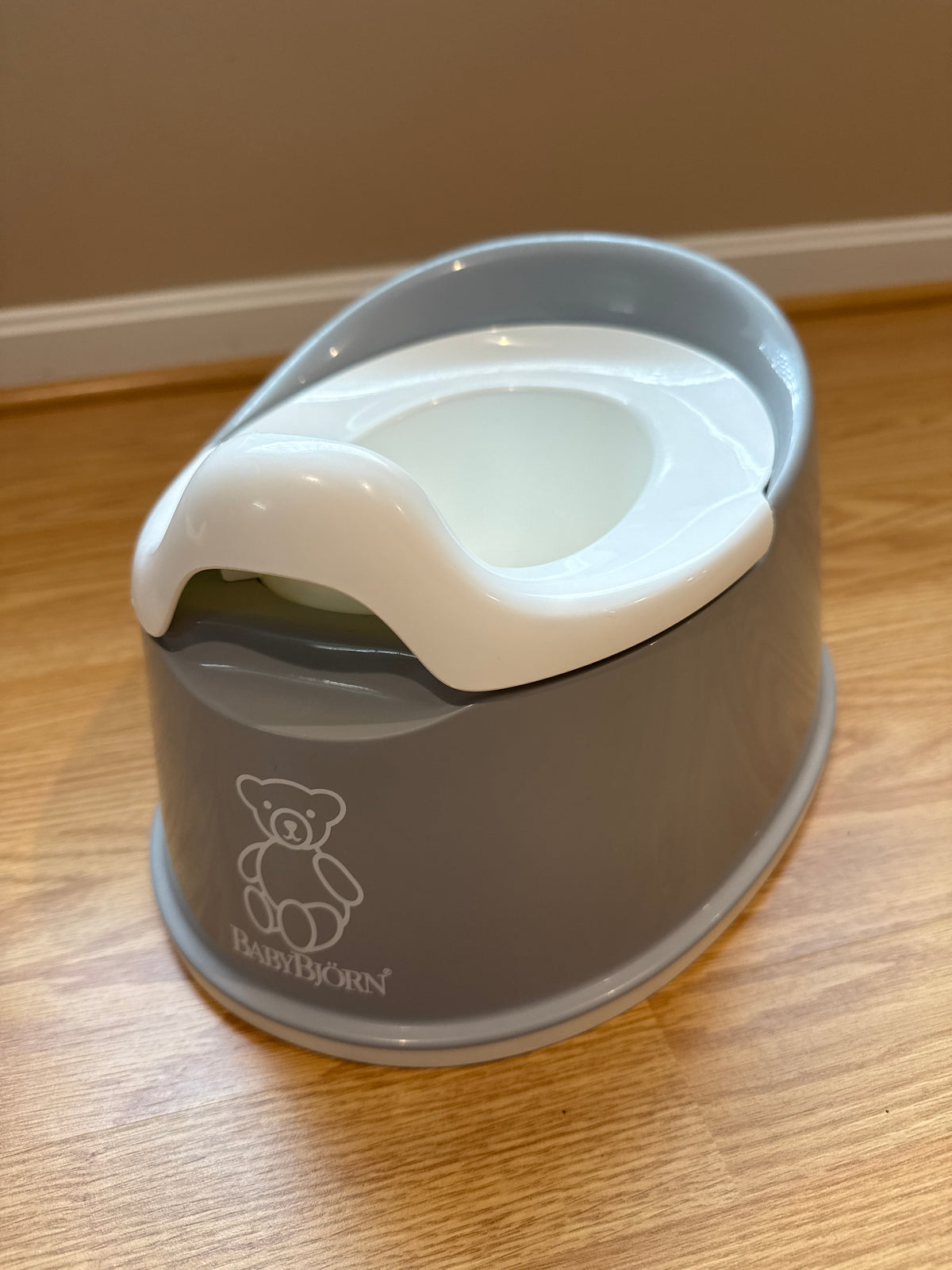 #87 baby bjorn potty (1 of 2)