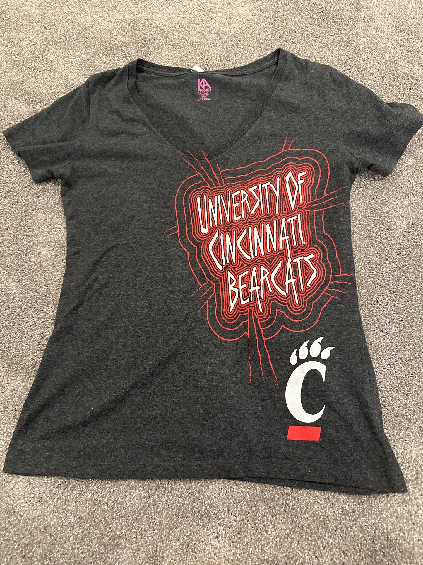 #133 UC University of Cincinnati Sz S Women’s Tshirt