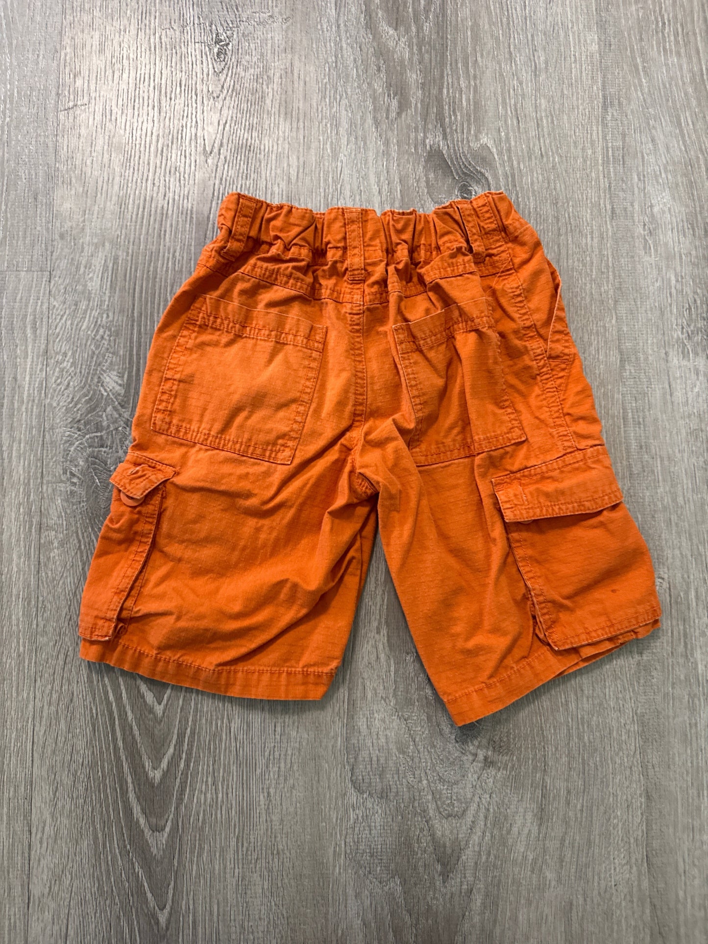 #149 reduced Boys size 6 Gymboree shorts