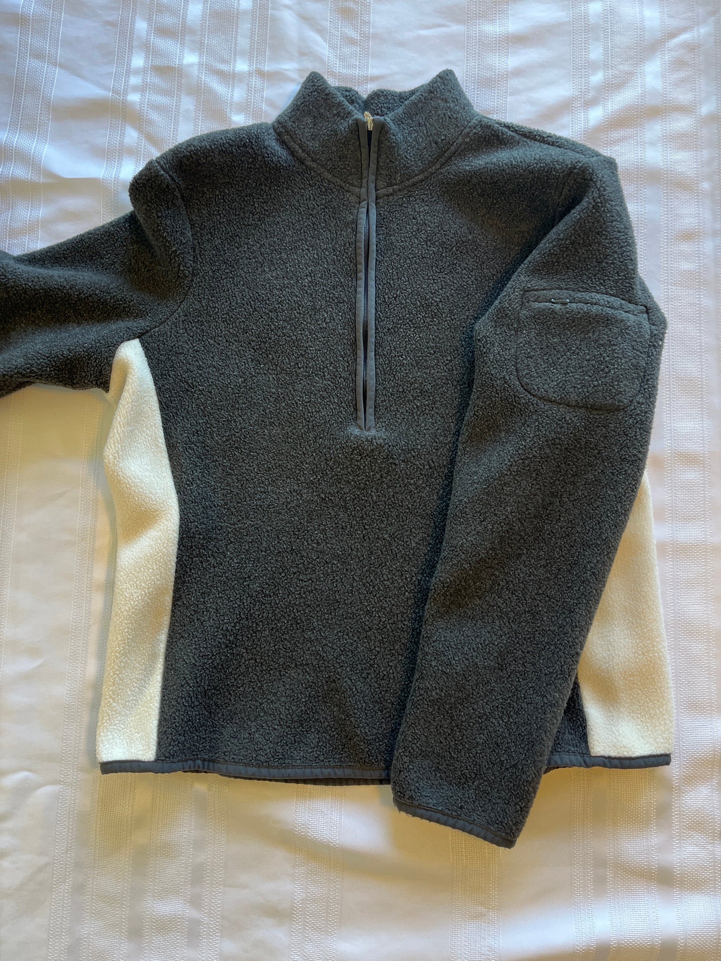#29 Girls size L (runs small) fleece half zip EUC