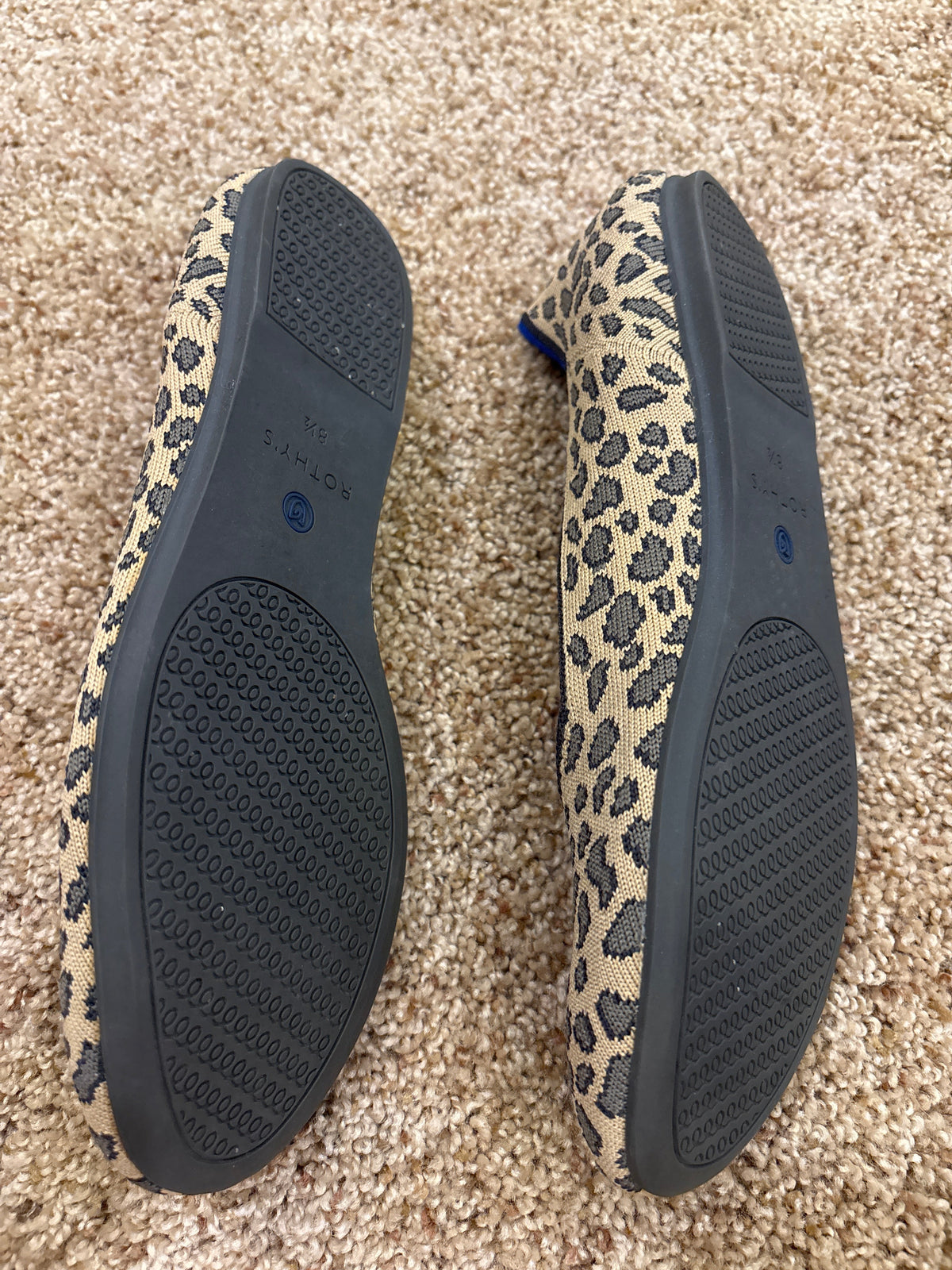 #47 womens shoe size 8.5, Rothys